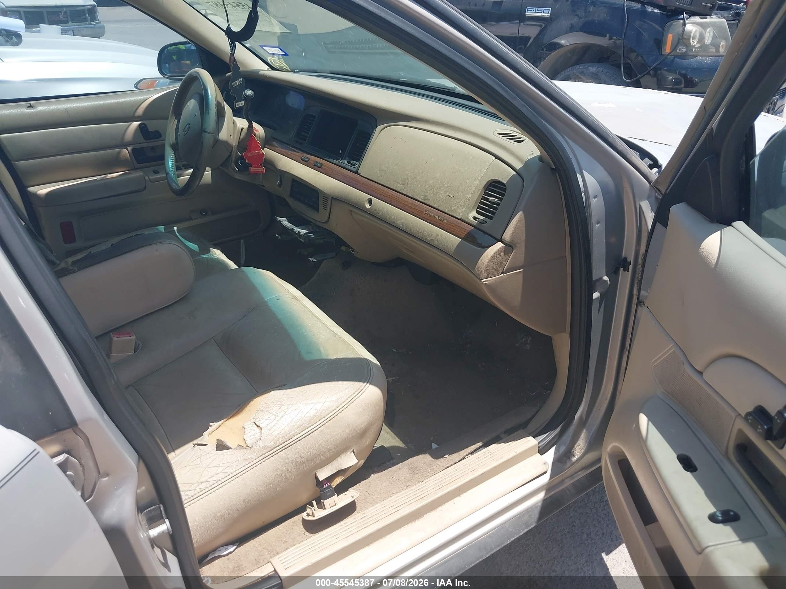 2008 Ford Crown Victoria Lx Gray vin: 2FAFP74V78X128842