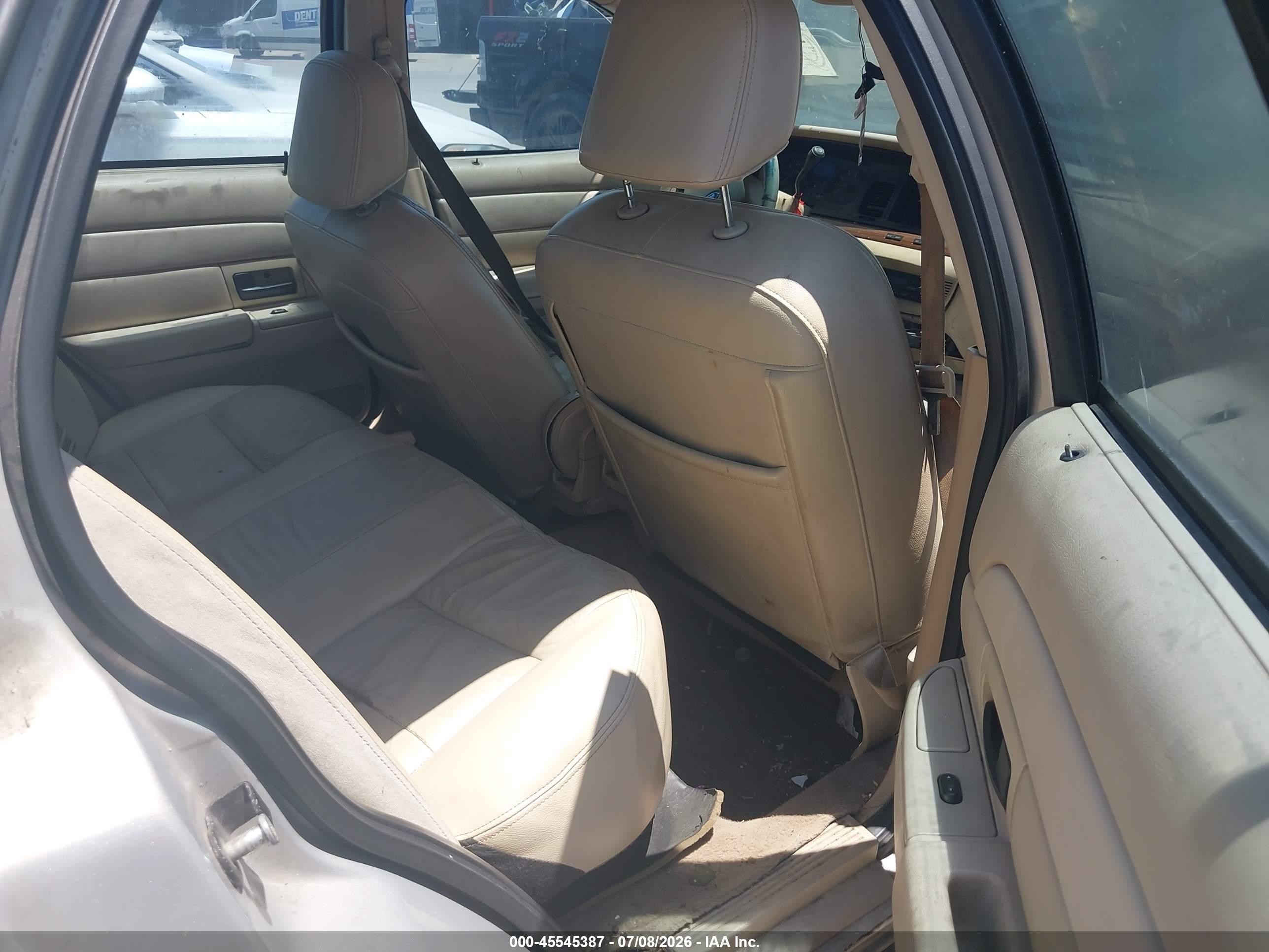 2008 Ford Crown Victoria Lx Gray vin: 2FAFP74V78X128842