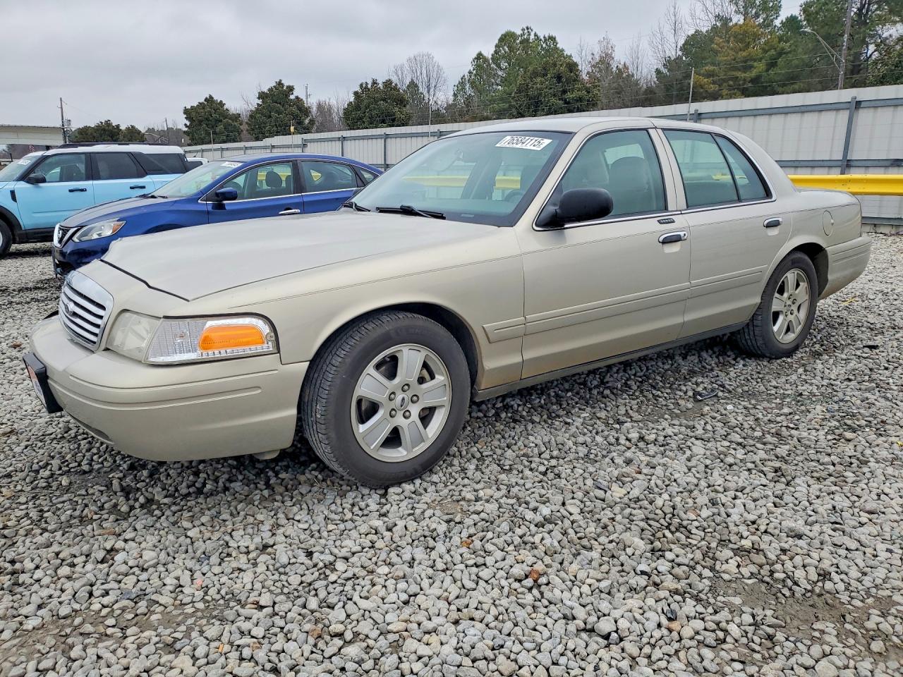 2008 Ford Crown Victoria Lx Beige vin: 2FAFP74V98X171370