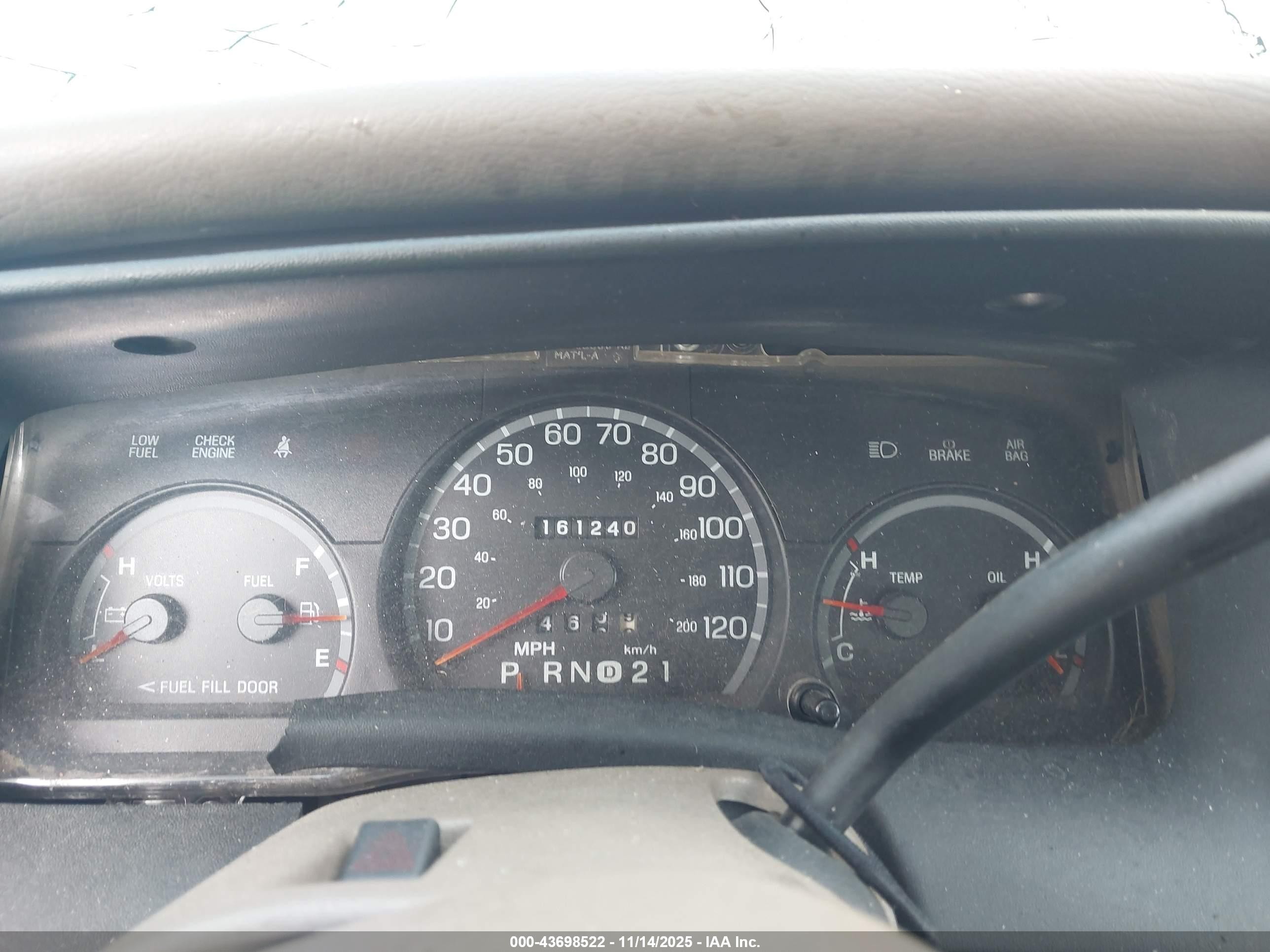 2004 Ford Crown Victoria Lx Brown vin: 2FAFP74W04X160163