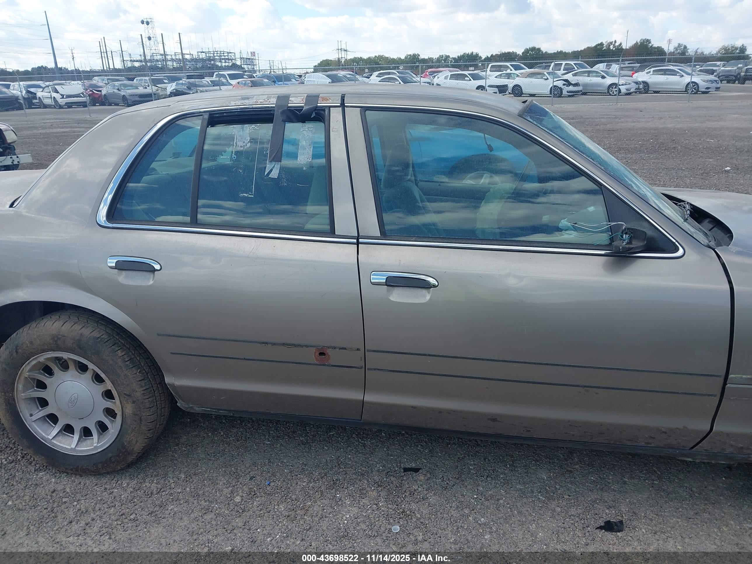 2004 Ford Crown Victoria Lx Brown vin: 2FAFP74W04X160163