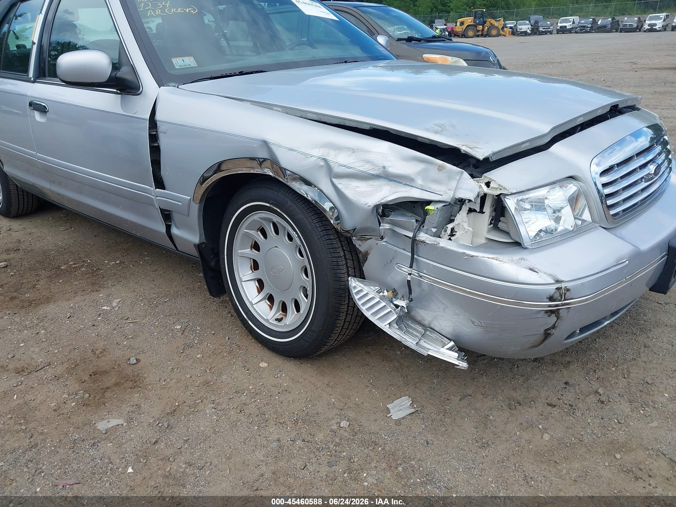 2001 Ford Crown Victoria Lx Silver vin: 2FAFP74W11X201234