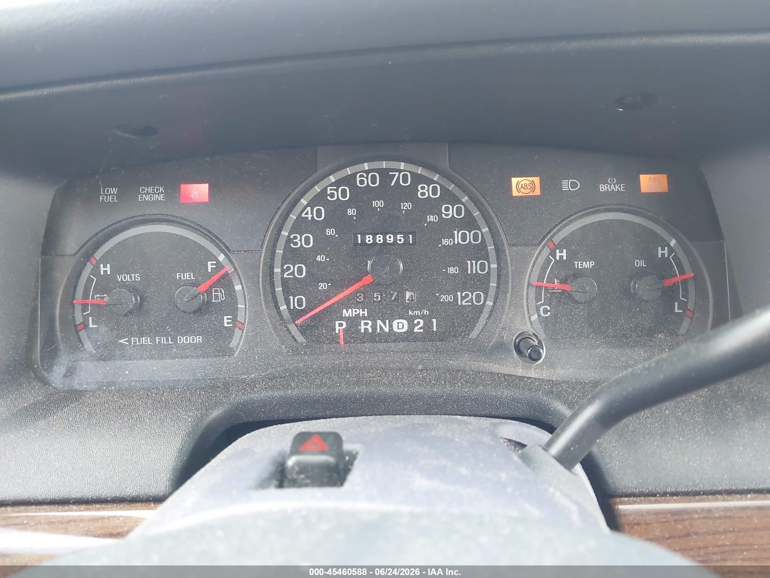 2001 Ford Crown Victoria Lx Silver vin: 2FAFP74W11X201234