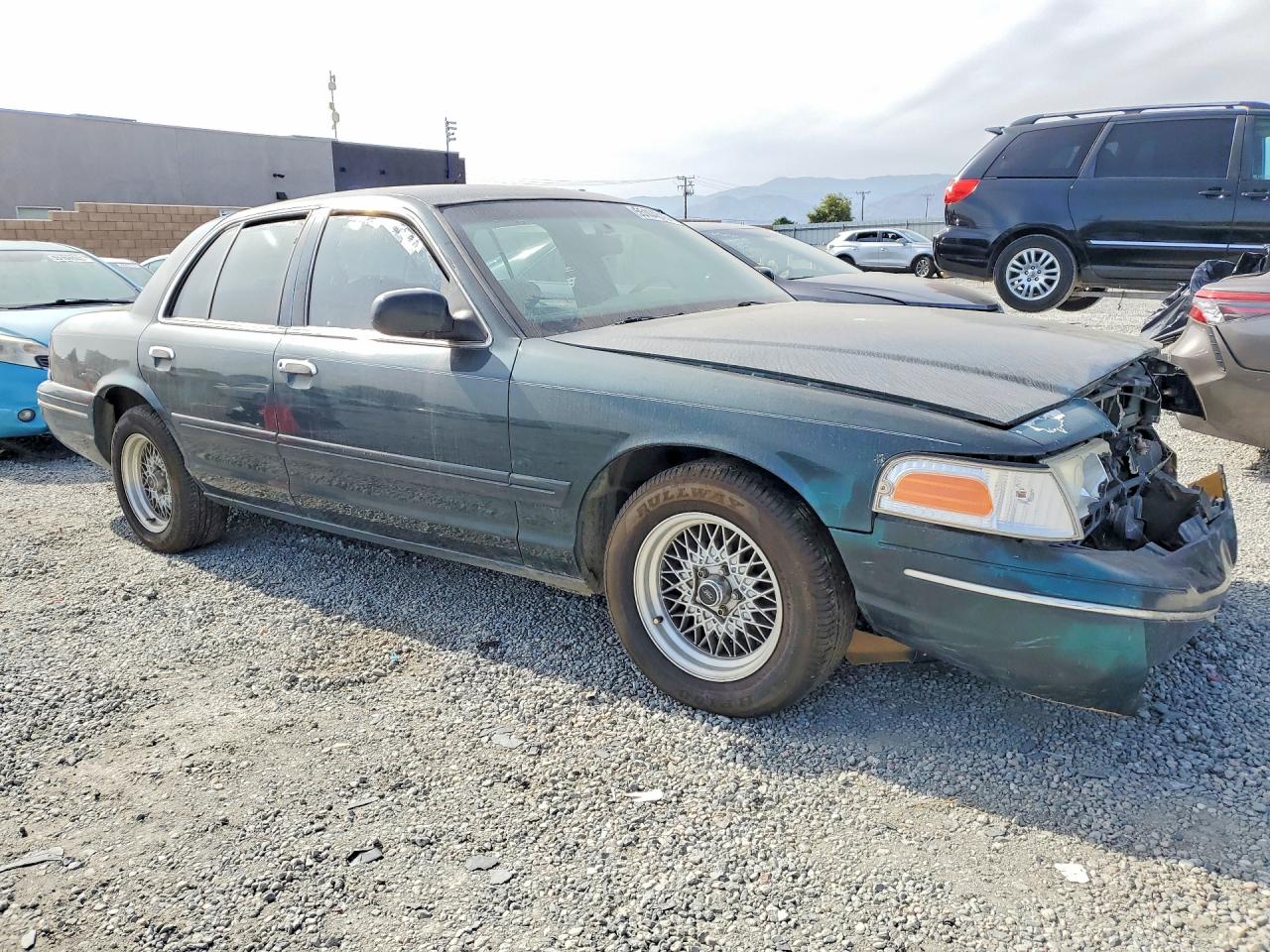 1998 Ford Crown Victoria Lx Green vin: 2FAFP74W1WX172857