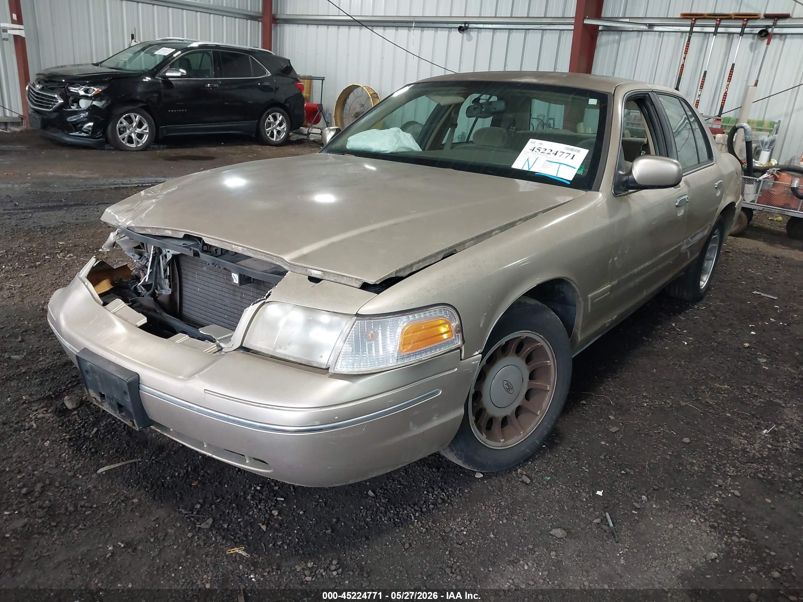 2000 Ford Crown Victoria Lx Beige vin: 2FAFP74W1YX144530