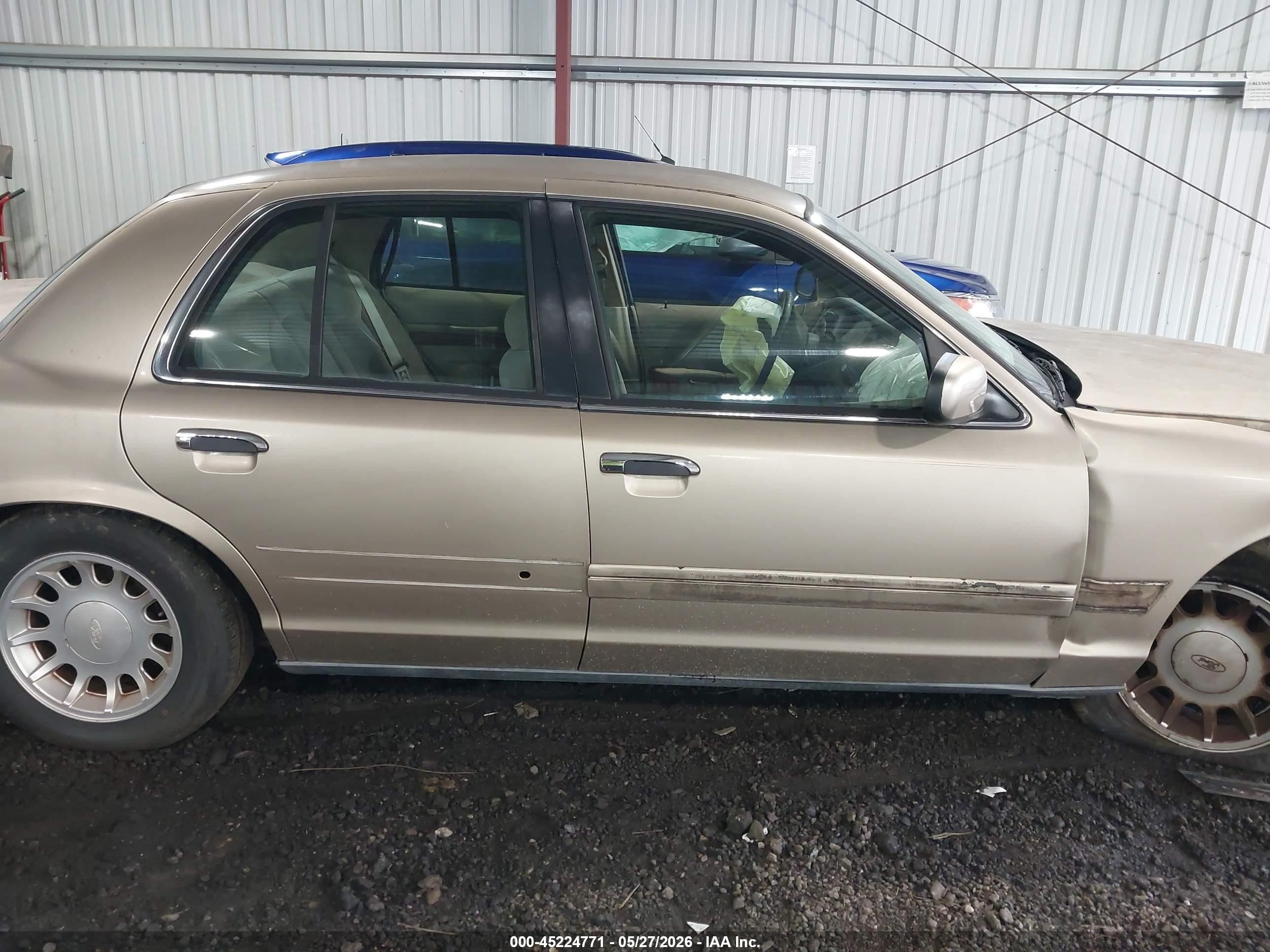 2000 Ford Crown Victoria Lx Beige vin: 2FAFP74W1YX144530