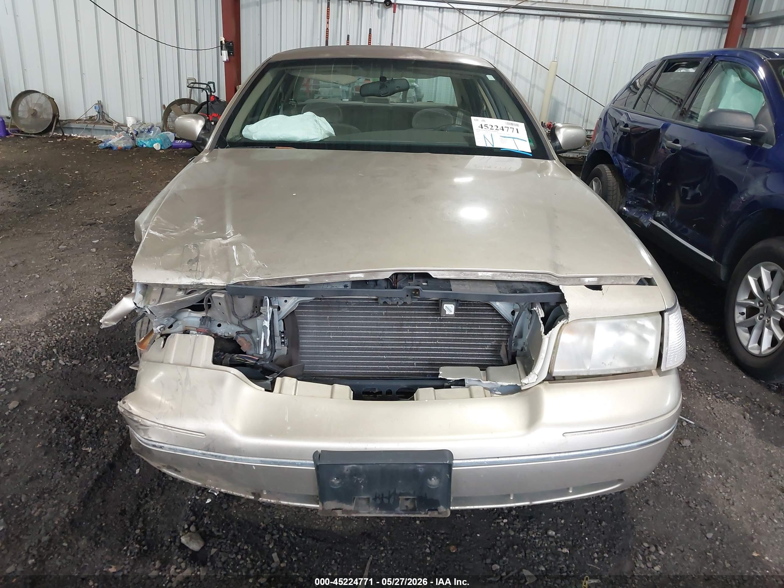 2000 Ford Crown Victoria Lx Beige vin: 2FAFP74W1YX144530