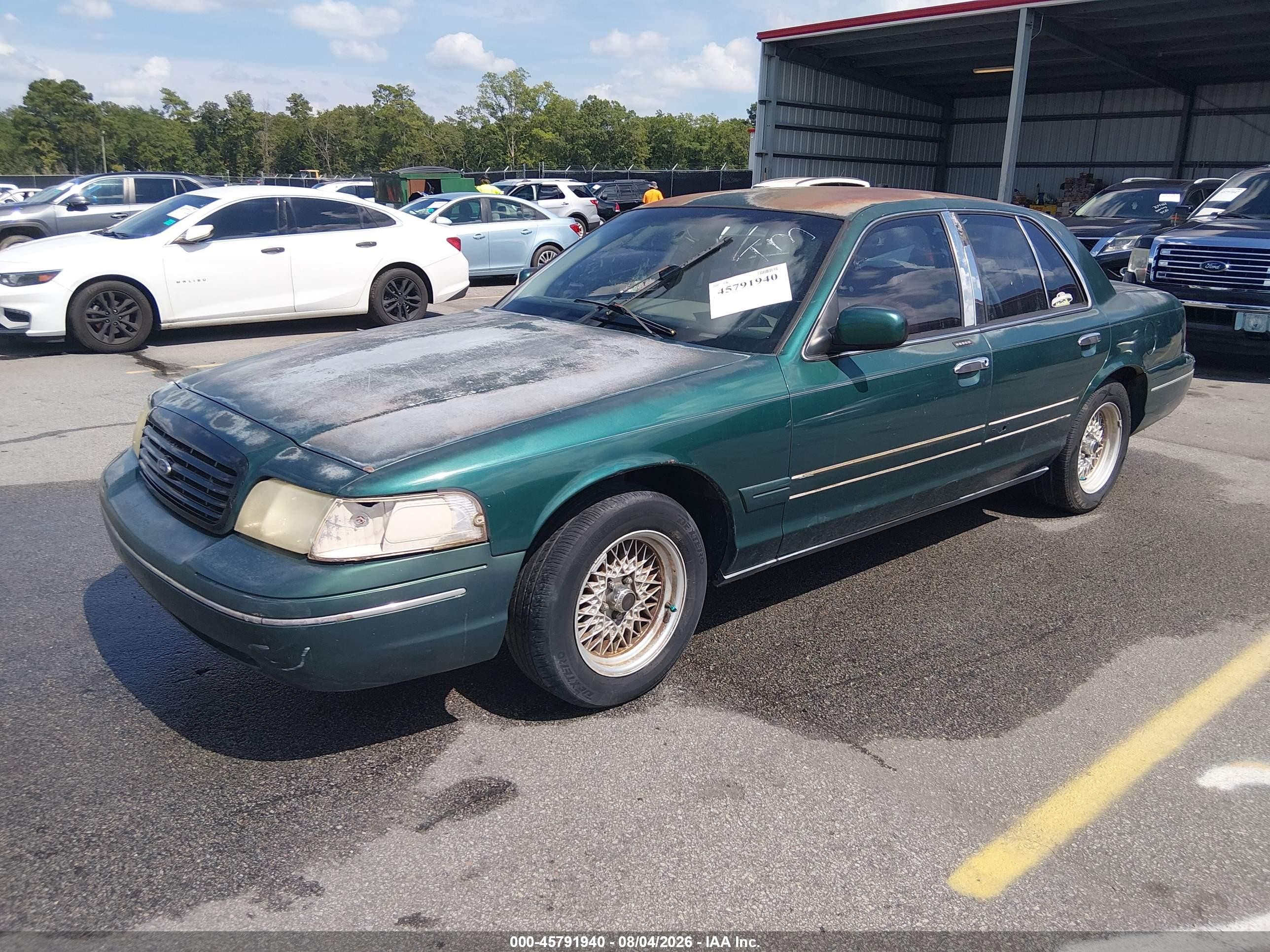 2000 Ford Crown Victoria Lx Green vin: 2FAFP74W1YX158556