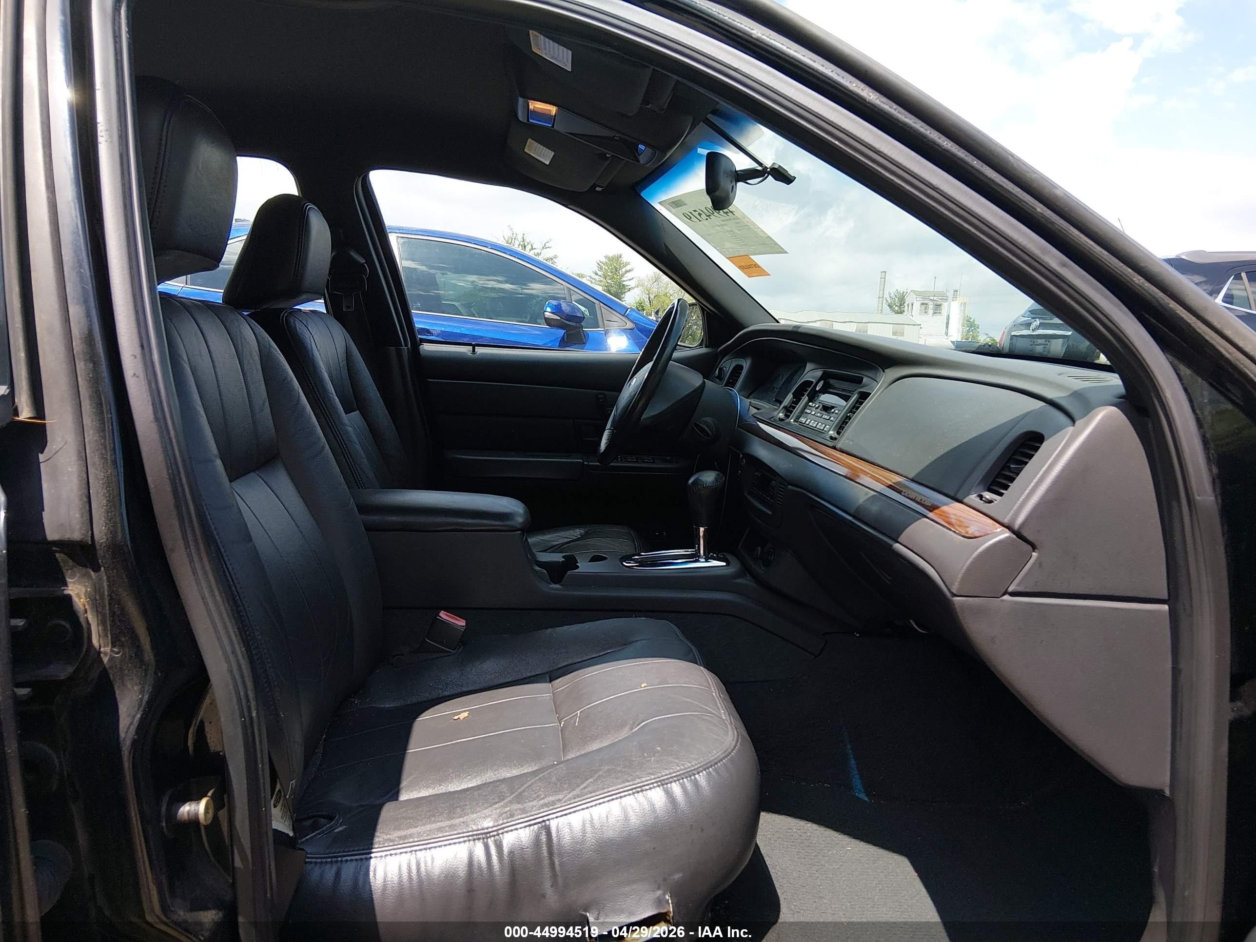2004 Ford Crown Victoria Lx Black vin: 2FAFP74W24X152579