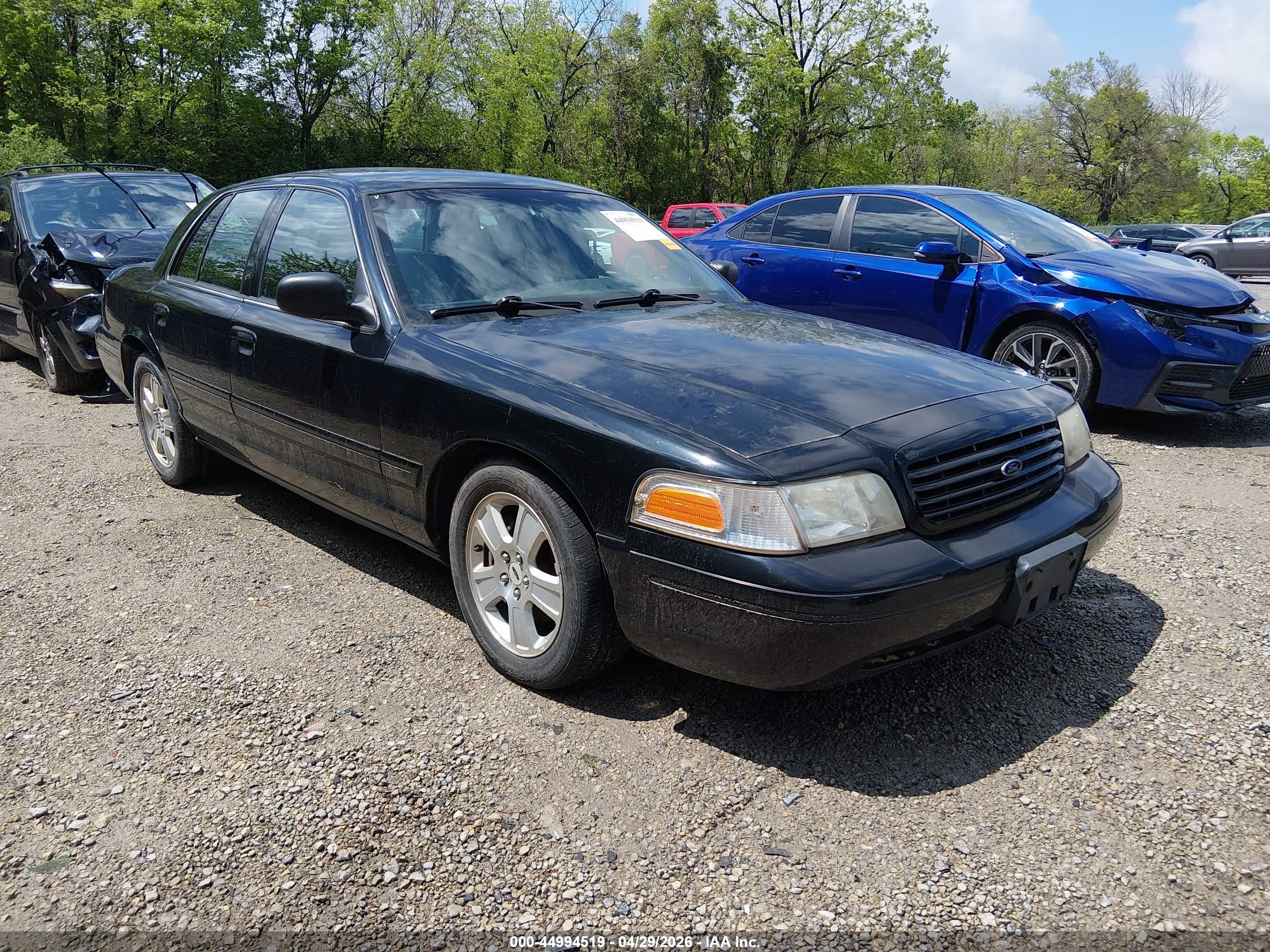 2004 Ford Crown Victoria Lx Black vin: 2FAFP74W24X152579