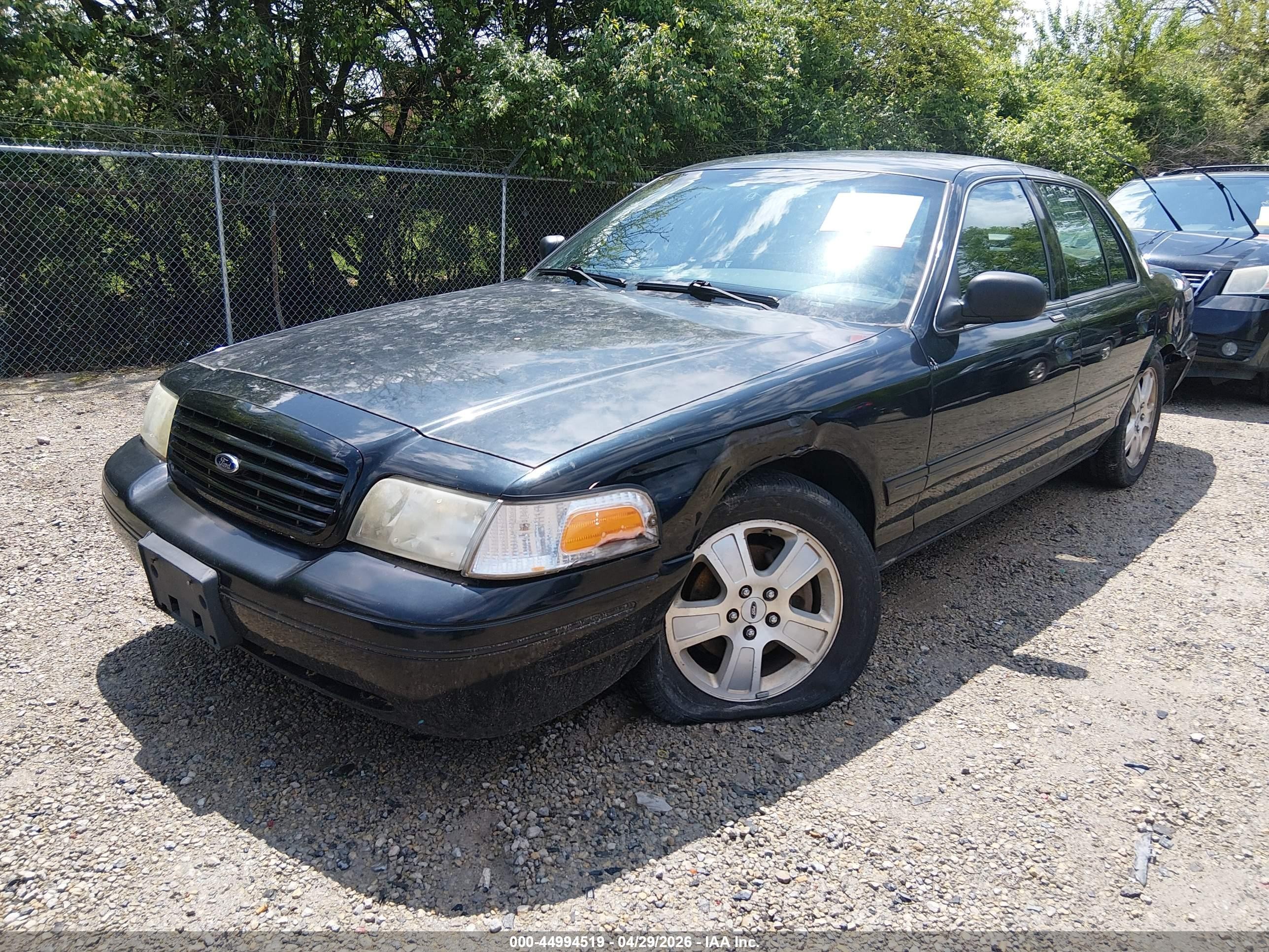 2004 Ford Crown Victoria Lx Black vin: 2FAFP74W24X152579