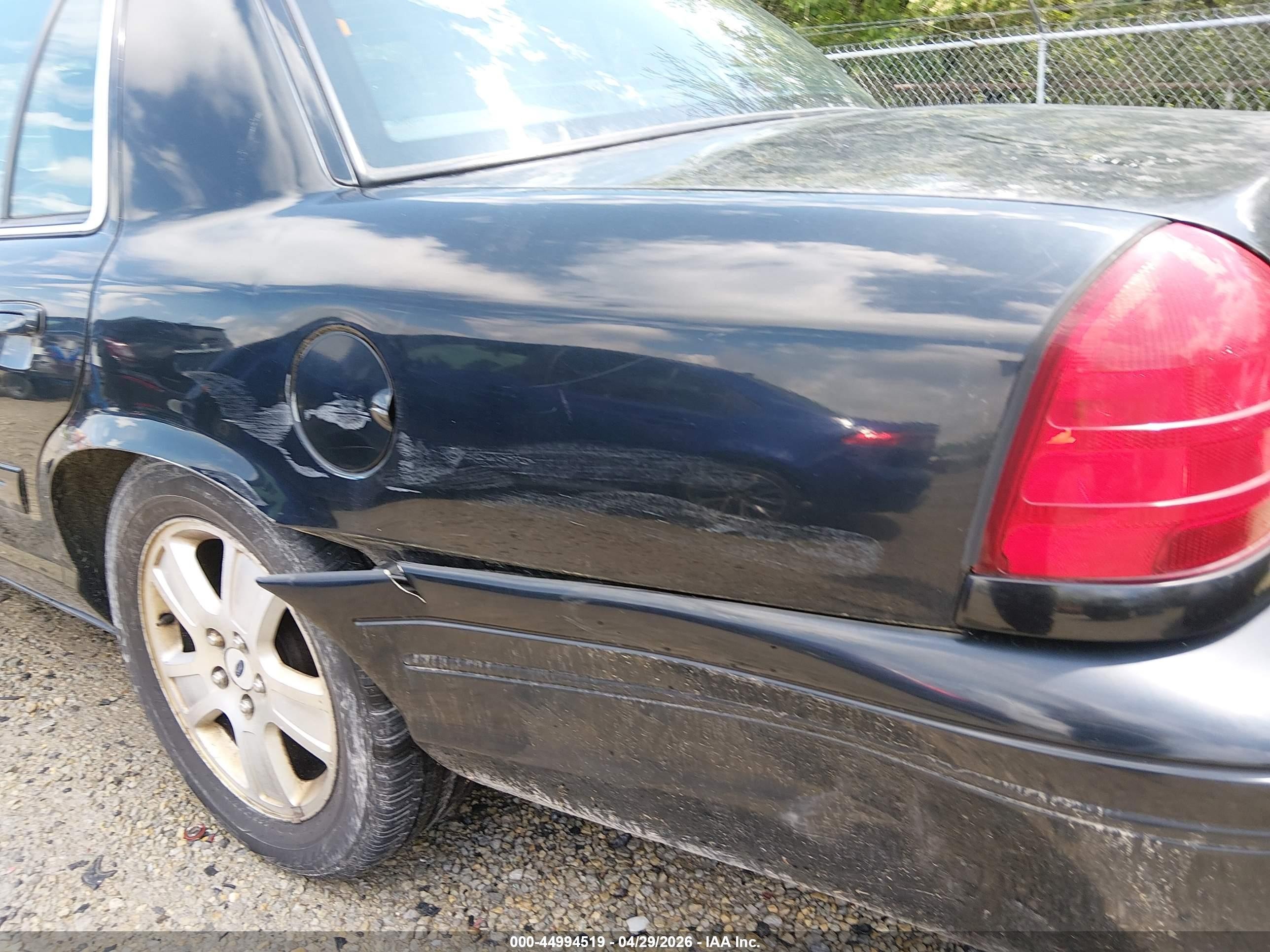 2004 Ford Crown Victoria Lx Black vin: 2FAFP74W24X152579
