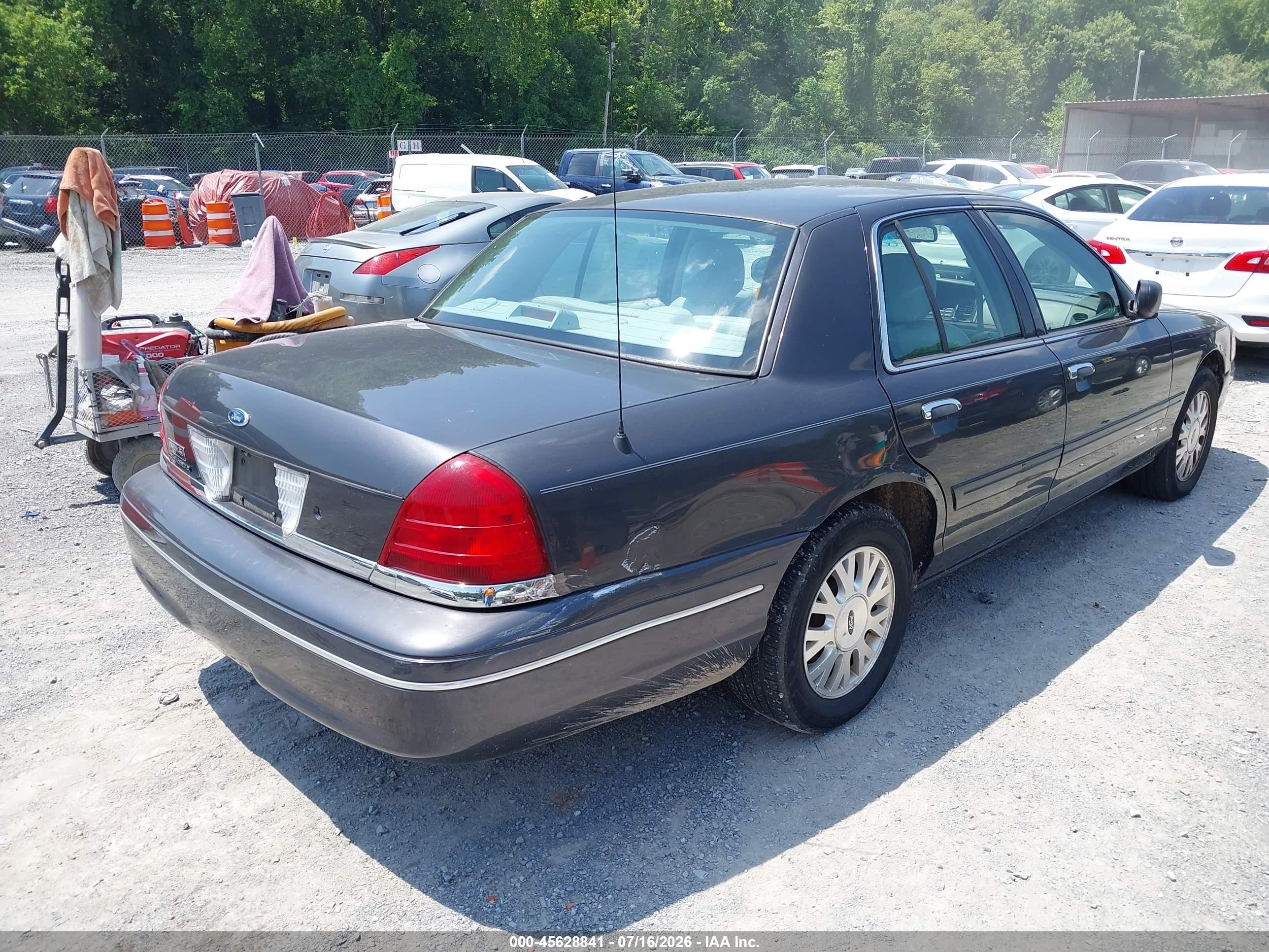 2005 Ford Crown Victoria Lx/lx Sport Серый vin: 2FAFP74W25X103366