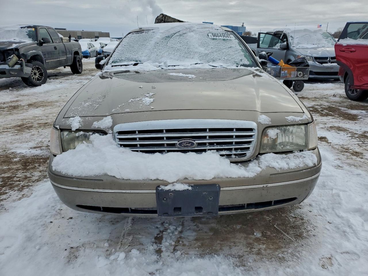 2005 Ford Crown Victoria Lx Brown vin: 2FAFP74W25X110446