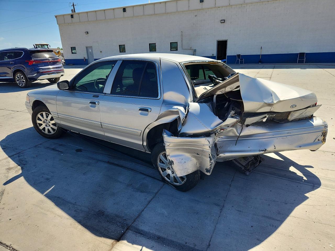 2006 Ford Crown Victoria Lx Silver vin: 2FAFP74W26X129158
