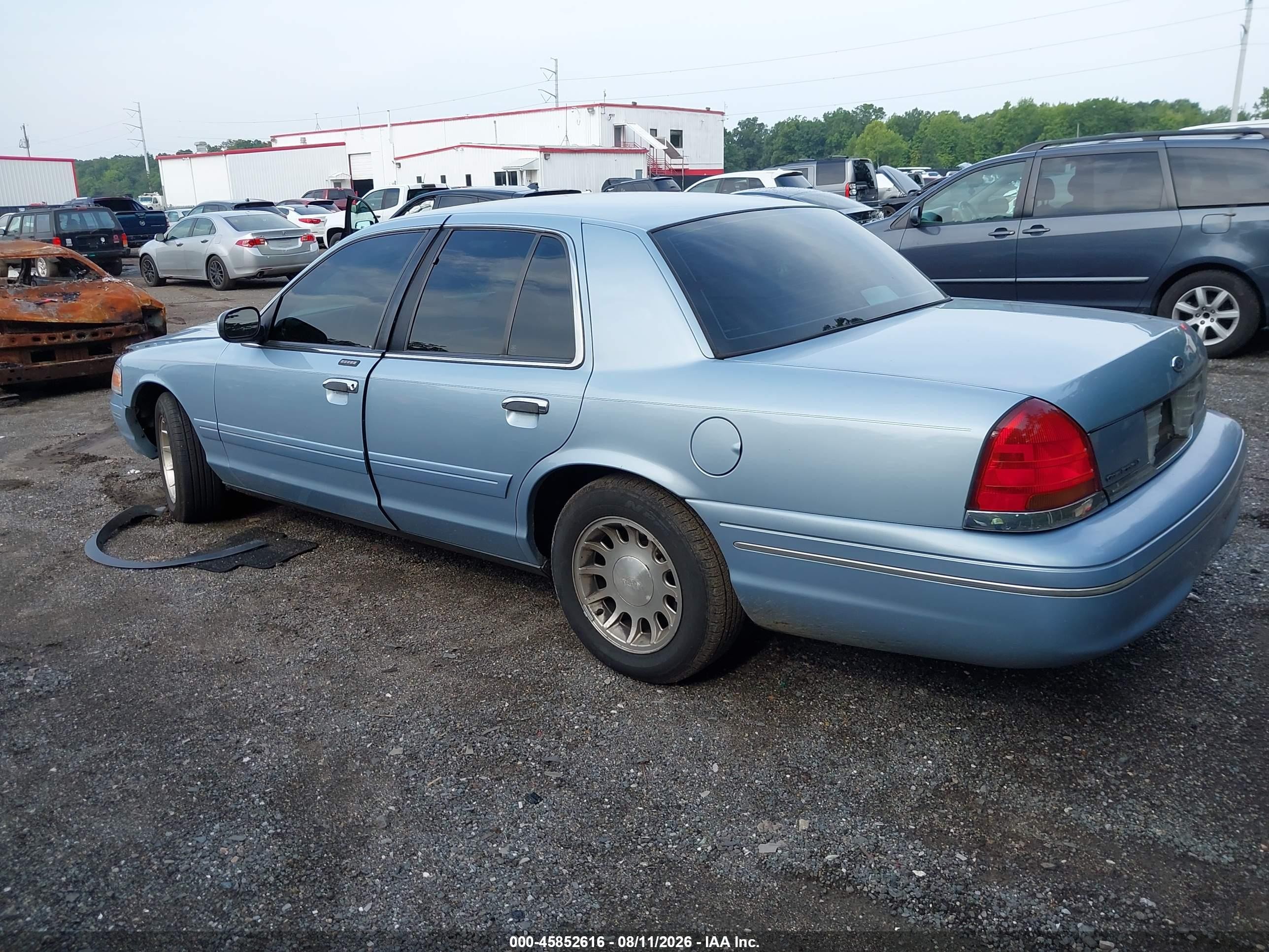 1999 Ford Crown Victoria Lx Light Blue vin: 2FAFP74W2XX123359