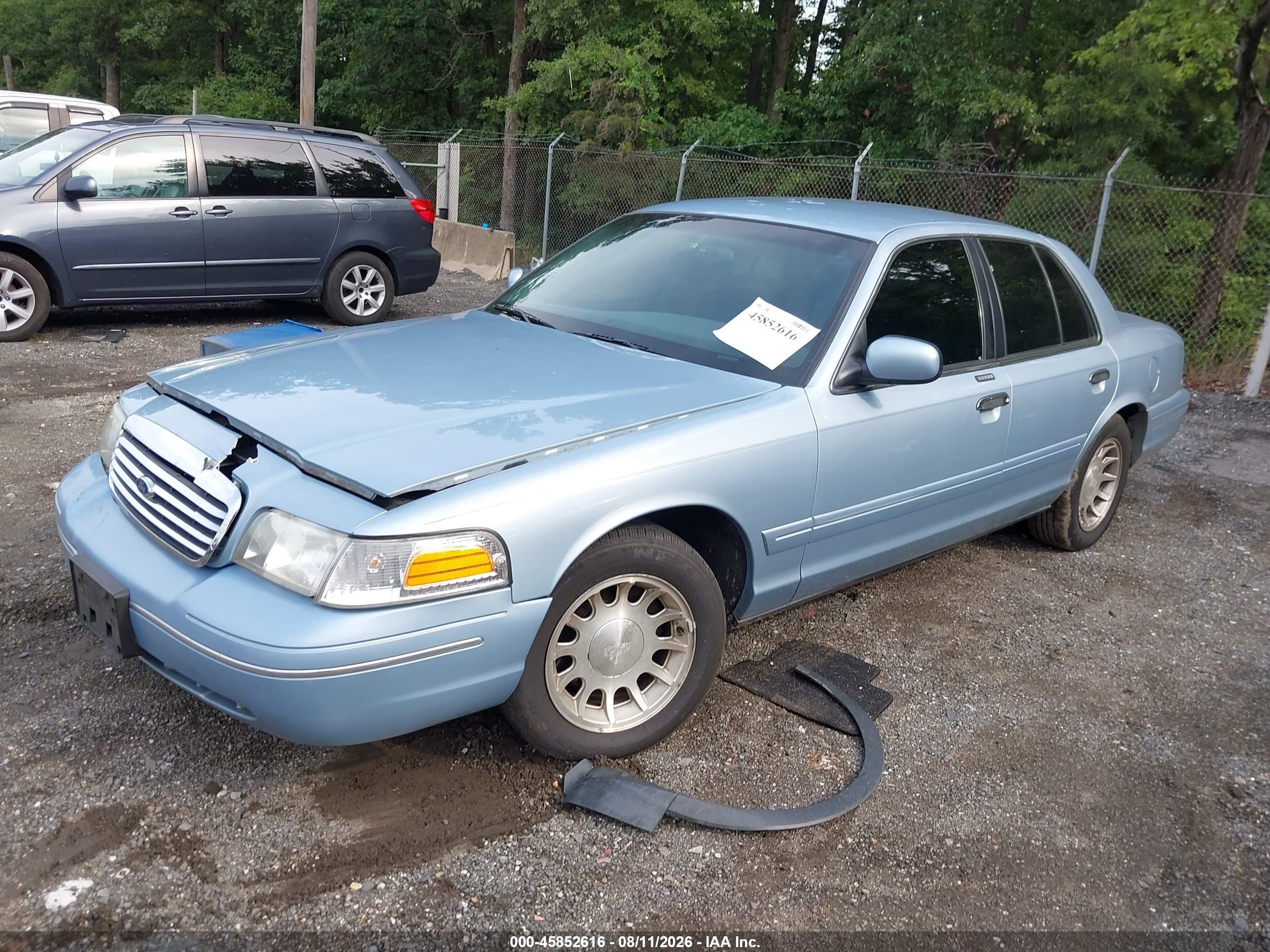 1999 Ford Crown Victoria Lx Light Blue vin: 2FAFP74W2XX123359