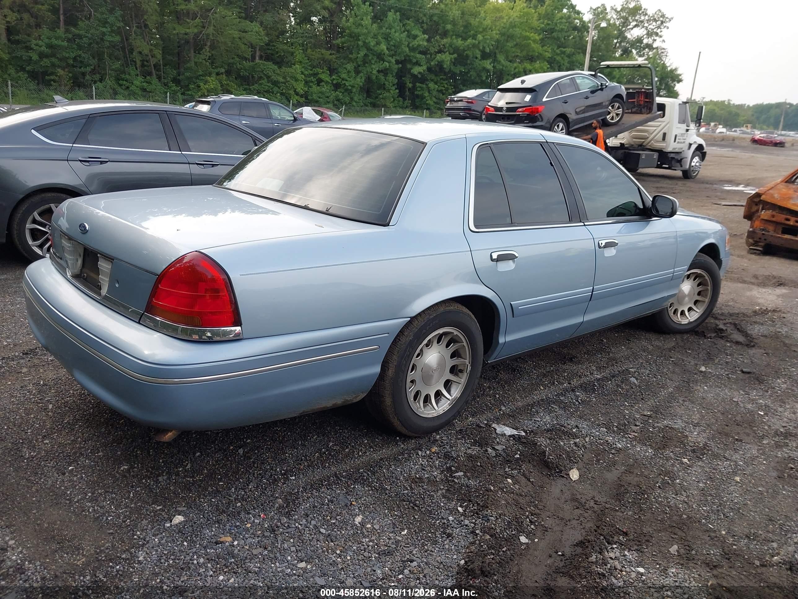 1999 Ford Crown Victoria Lx Light Blue vin: 2FAFP74W2XX123359