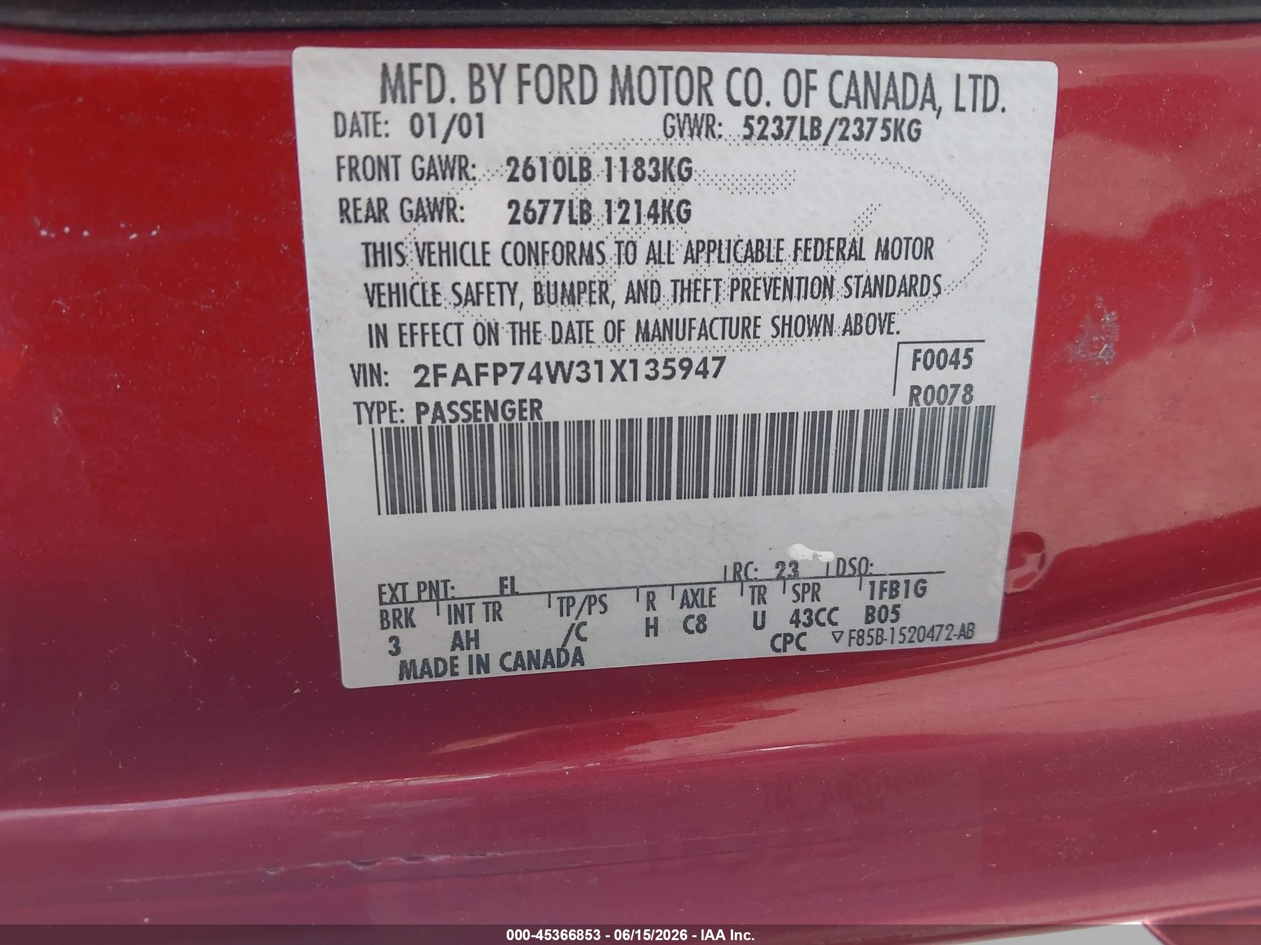 2001 Ford Crown Victoria Lx Red vin: 2FAFP74W31X135947
