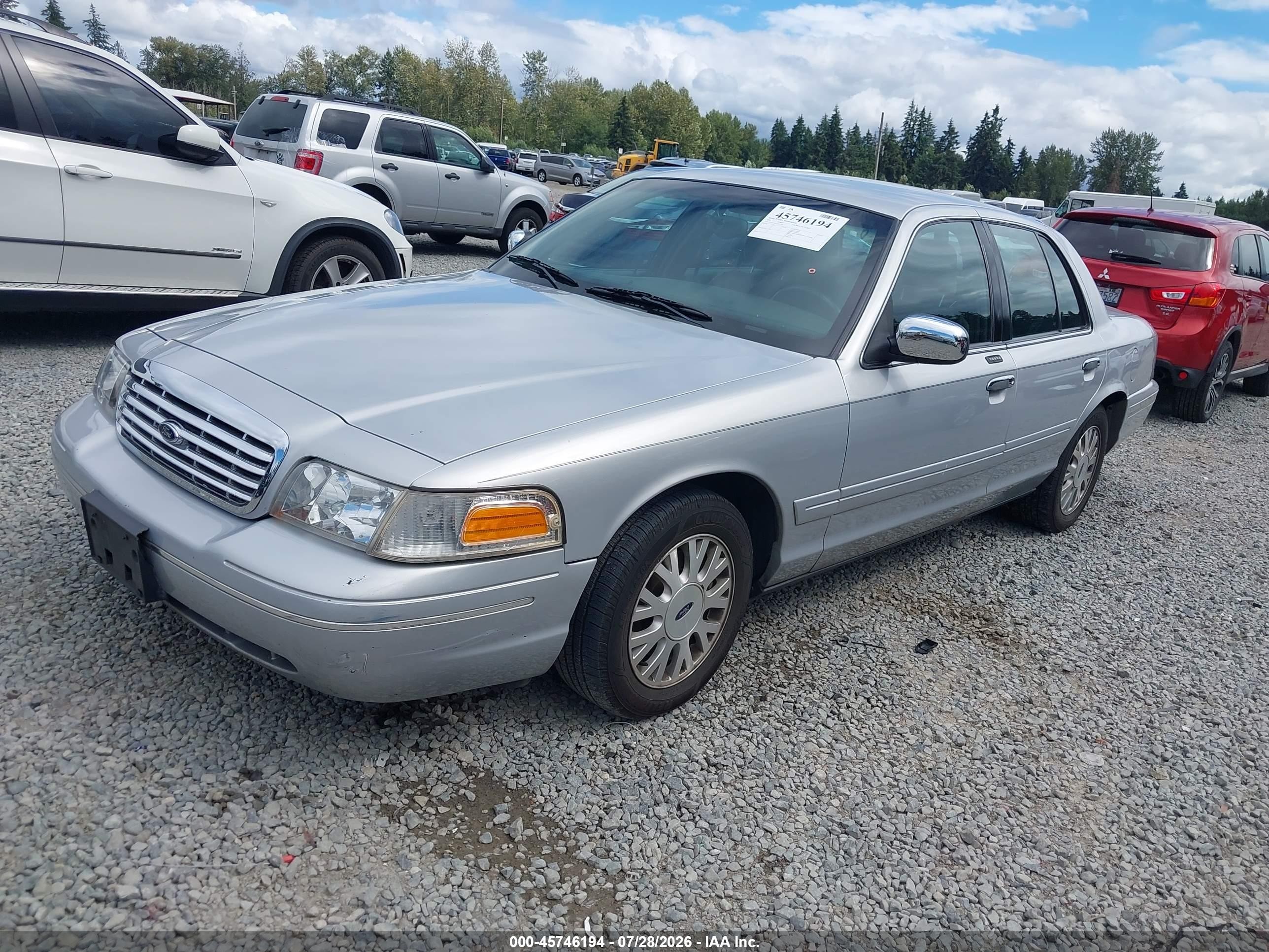 2003 Ford Crown Victoria Lx Silver vin: 2FAFP74W33X127799