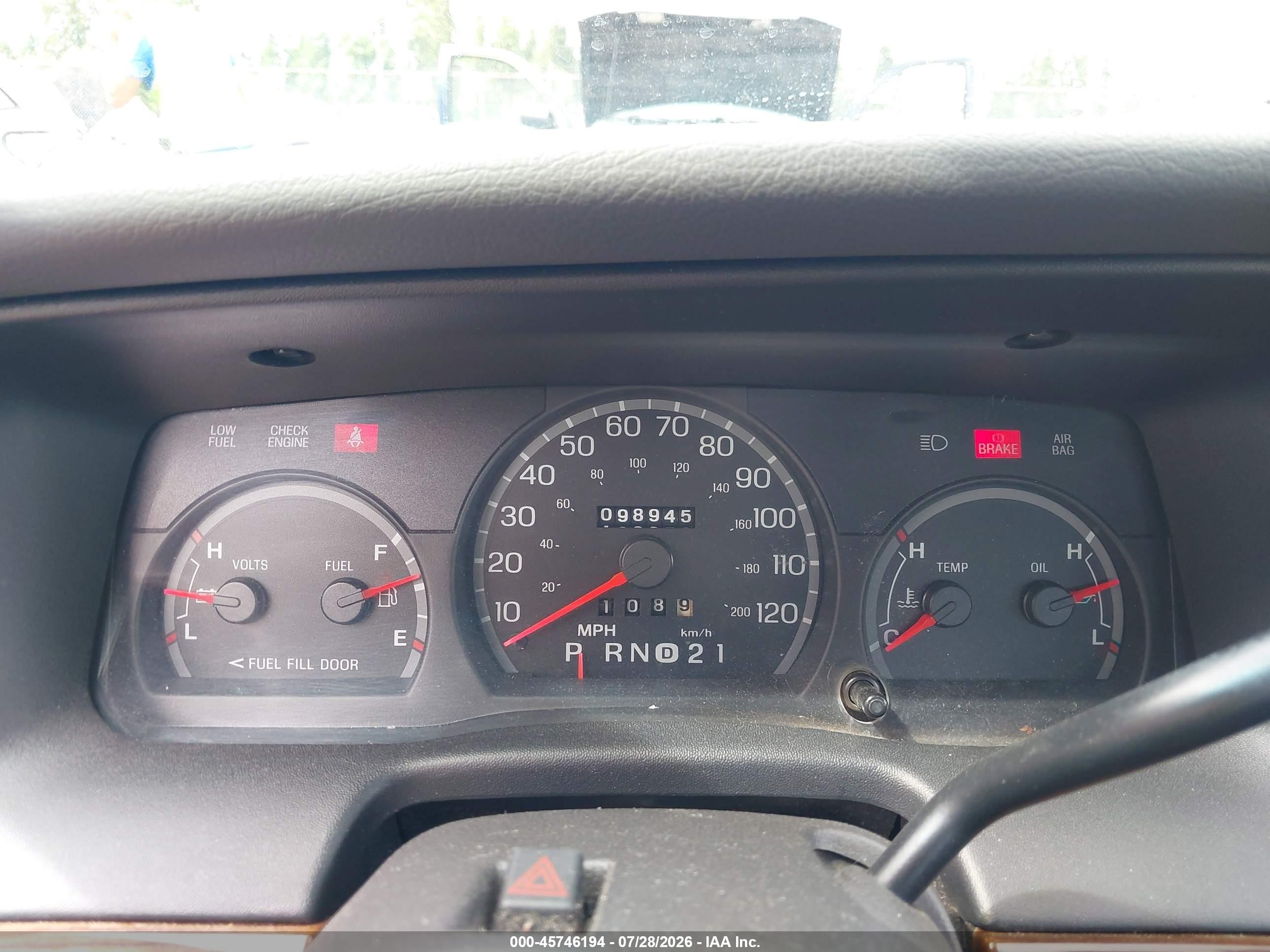 2003 Ford Crown Victoria Lx Silver vin: 2FAFP74W33X127799