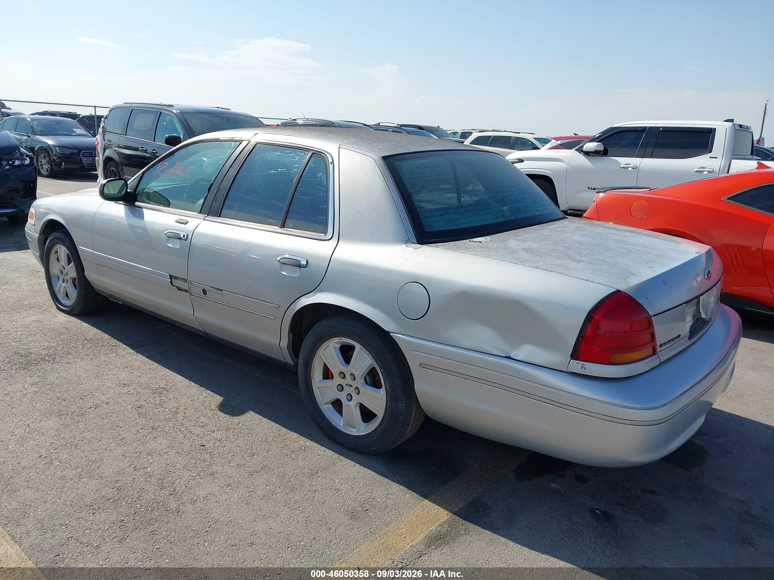2003 Ford Crown Victoria Lx Silver vin: 2FAFP74W33X154968