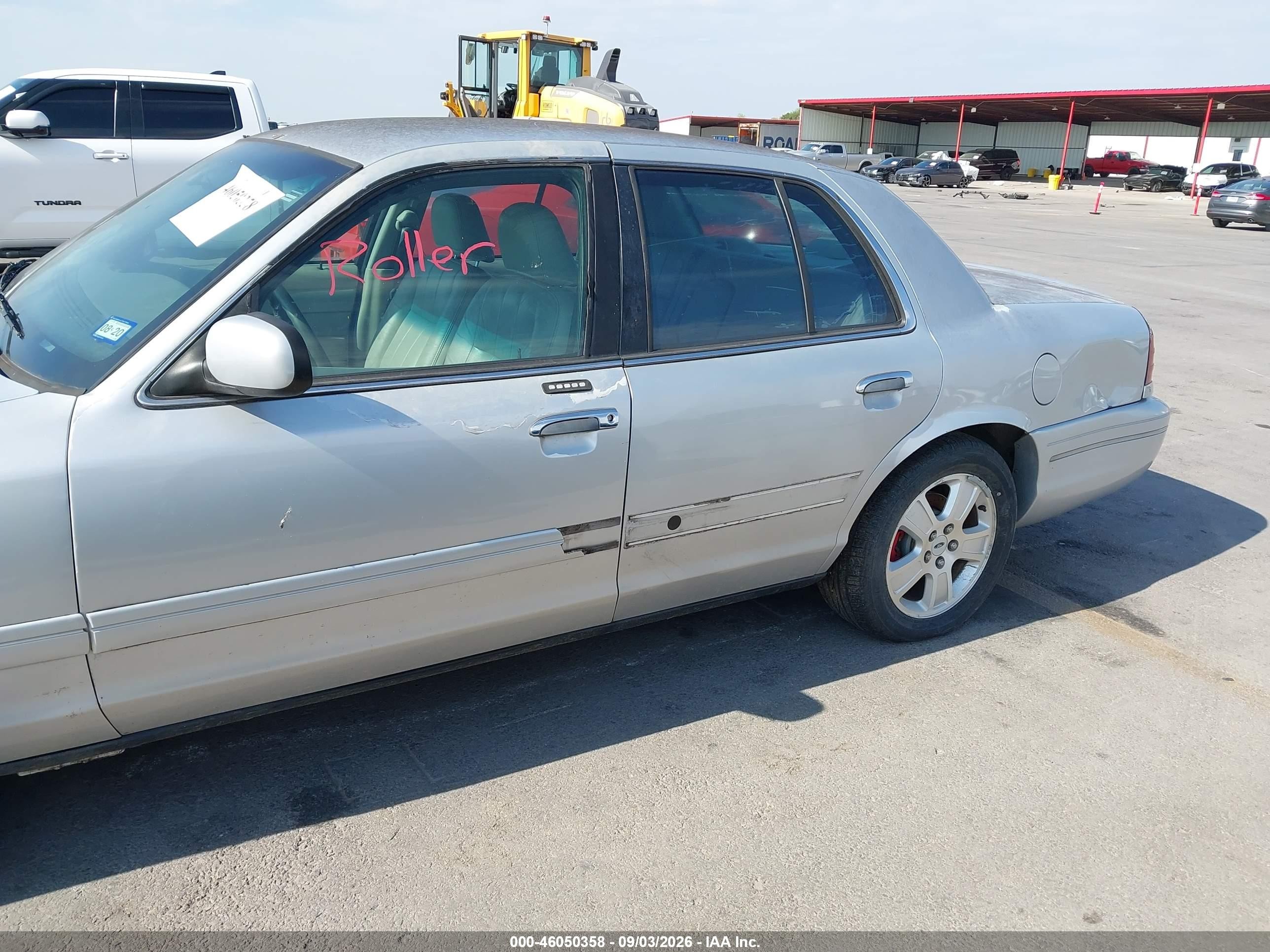 2003 Ford Crown Victoria Lx Silver vin: 2FAFP74W33X154968