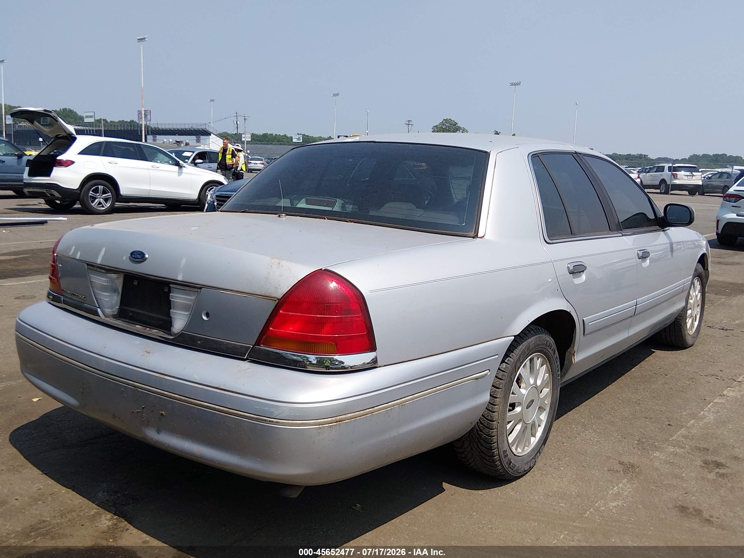 2003 Ford Crown Victoria Lx Gray vin: 2FAFP74W33X164769
