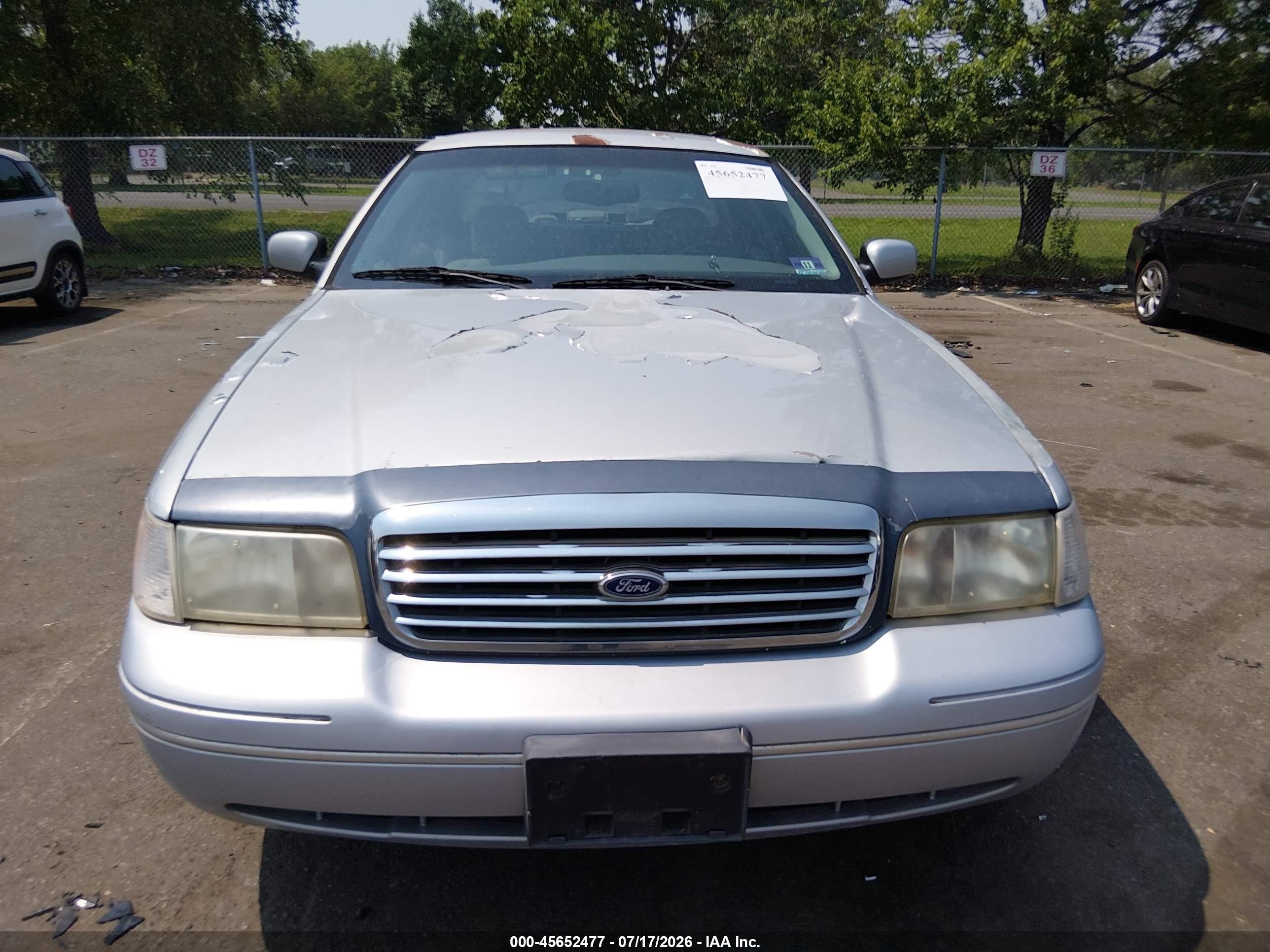 2003 Ford Crown Victoria Lx Gray vin: 2FAFP74W33X164769