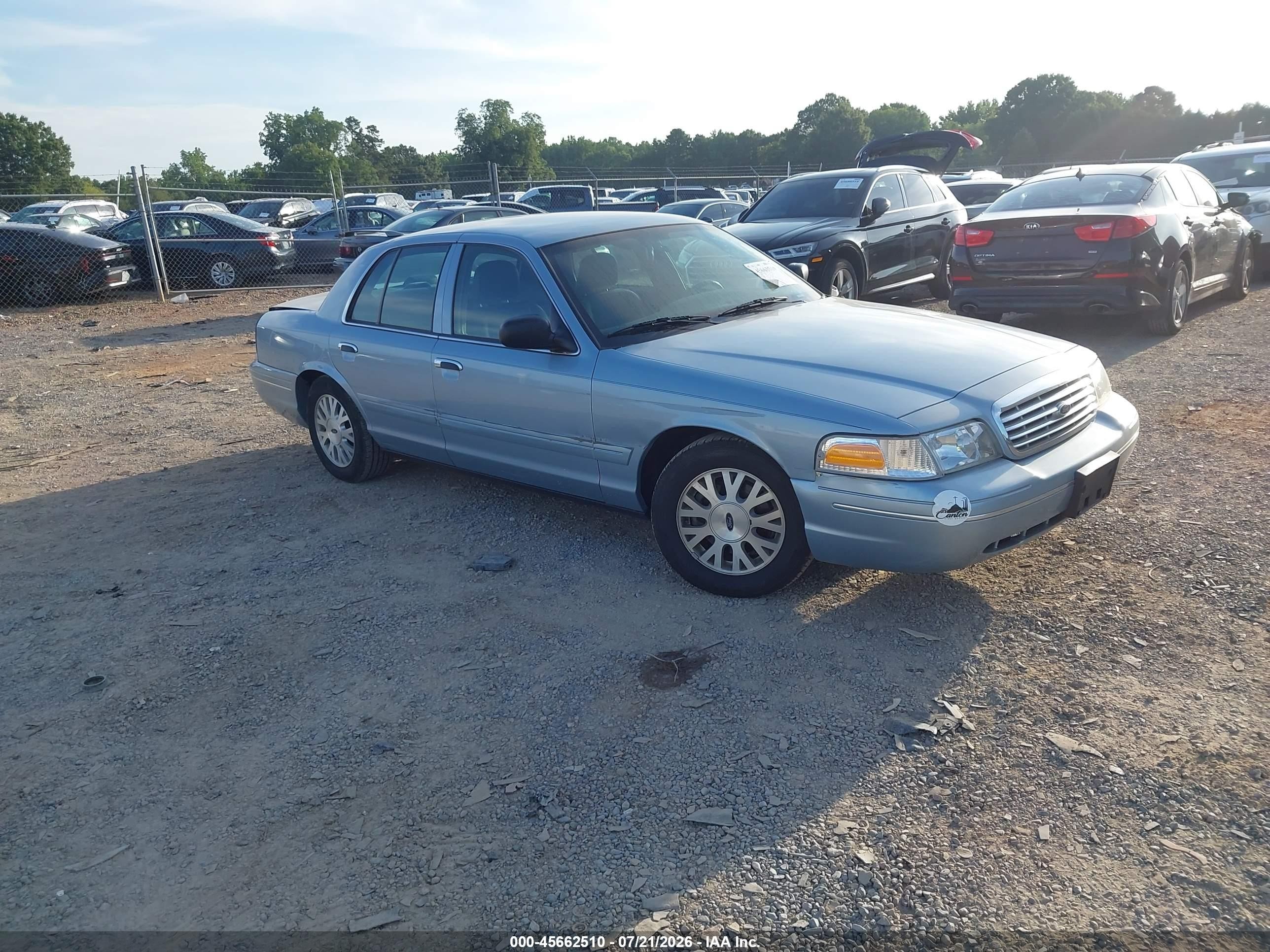 2004 Ford Crown Victoria Lx Light Blue vin: 2FAFP74W34X135614