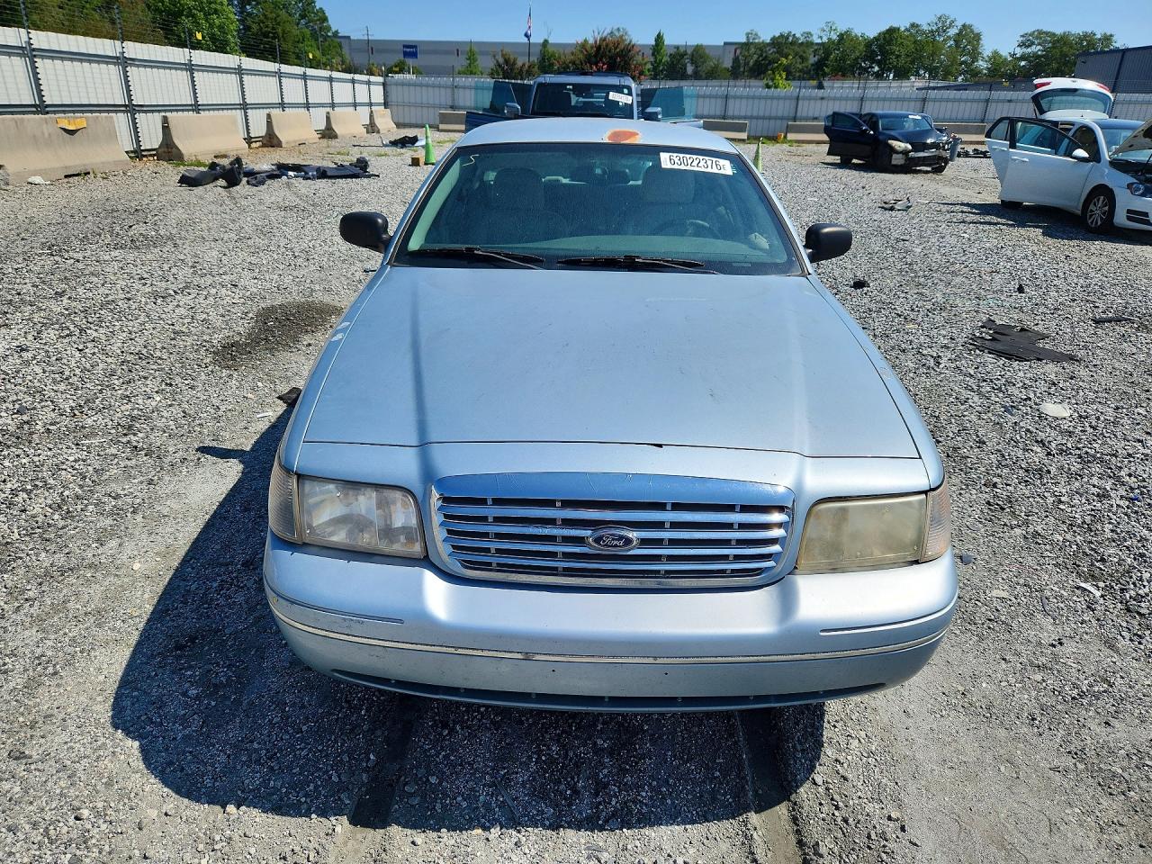 2004 Ford Crown Victoria Lx Blue vin: 2FAFP74W44X128980