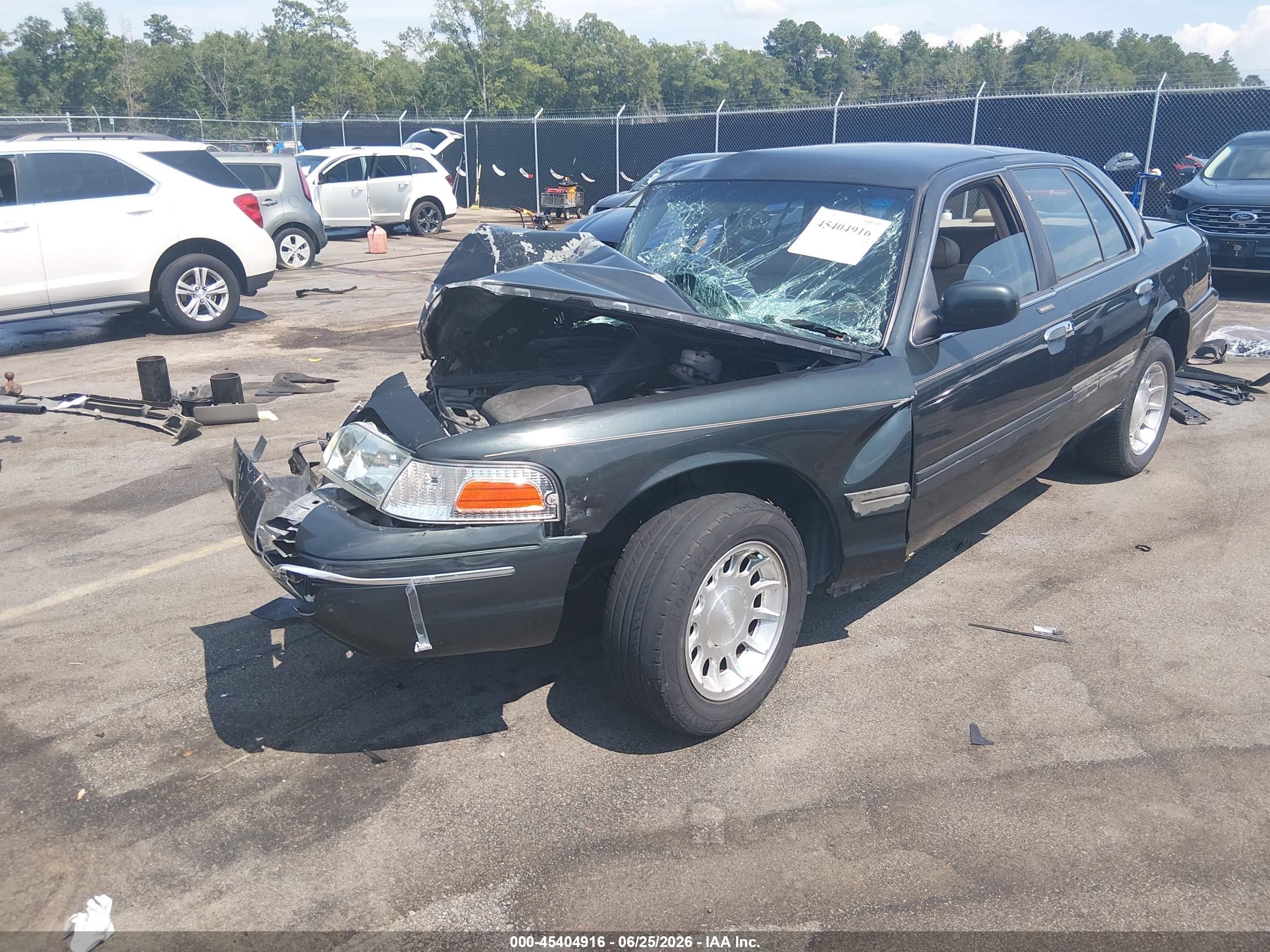 1999 Ford Crown Victoria Lx Green vin: 2FAFP74W4XX136386