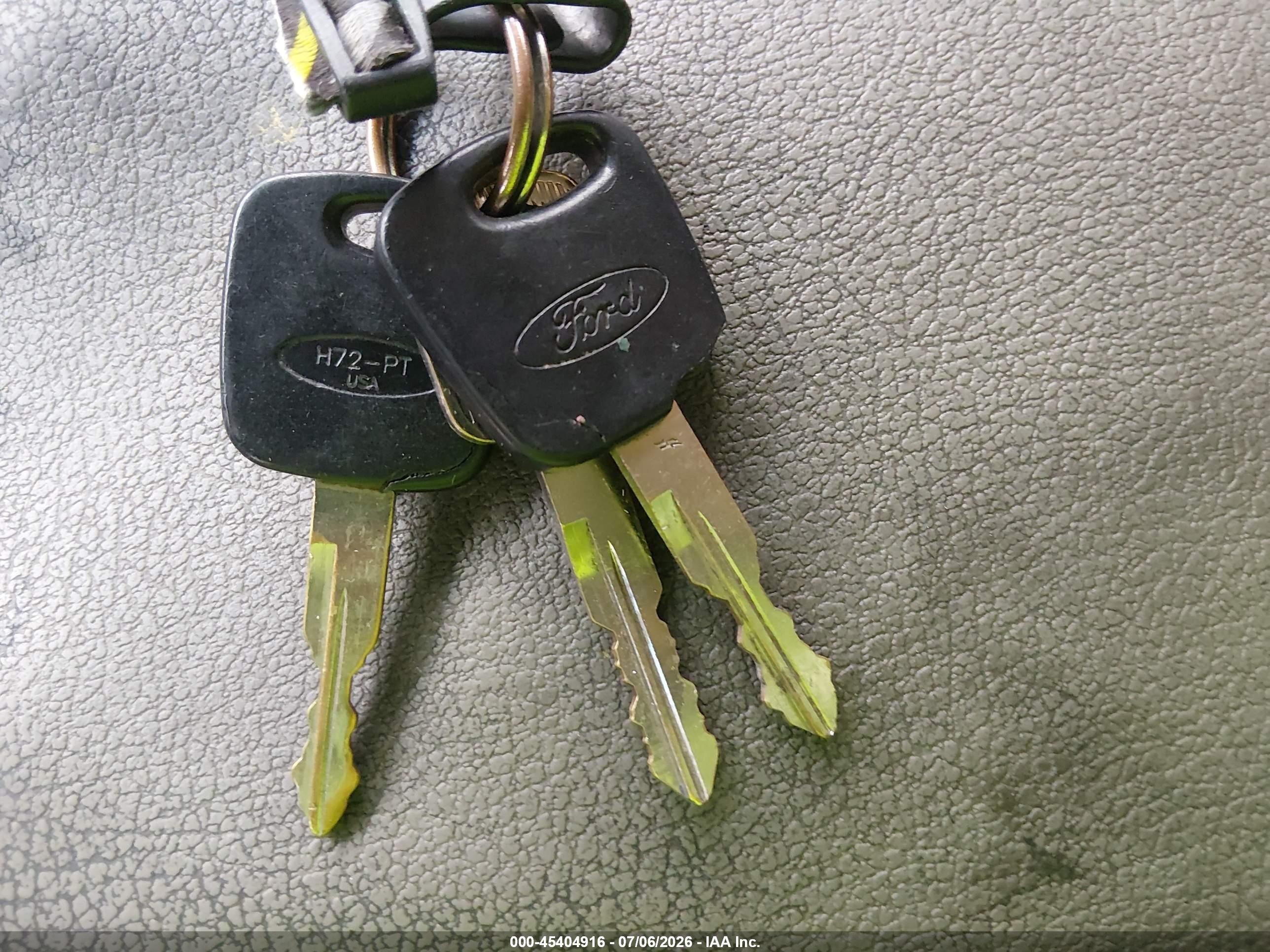 1999 Ford Crown Victoria Lx Green vin: 2FAFP74W4XX136386
