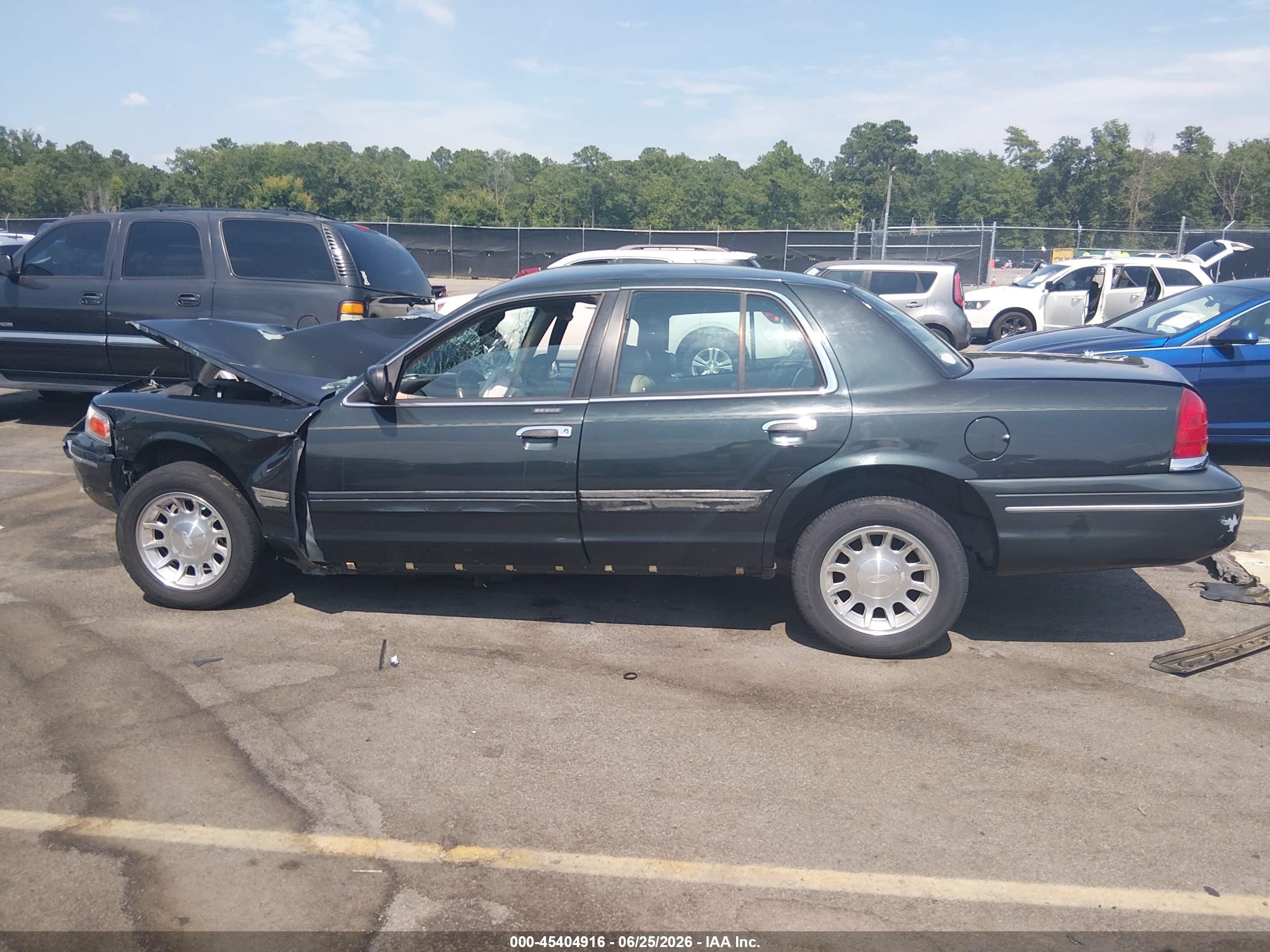 1999 Ford Crown Victoria Lx Green vin: 2FAFP74W4XX136386