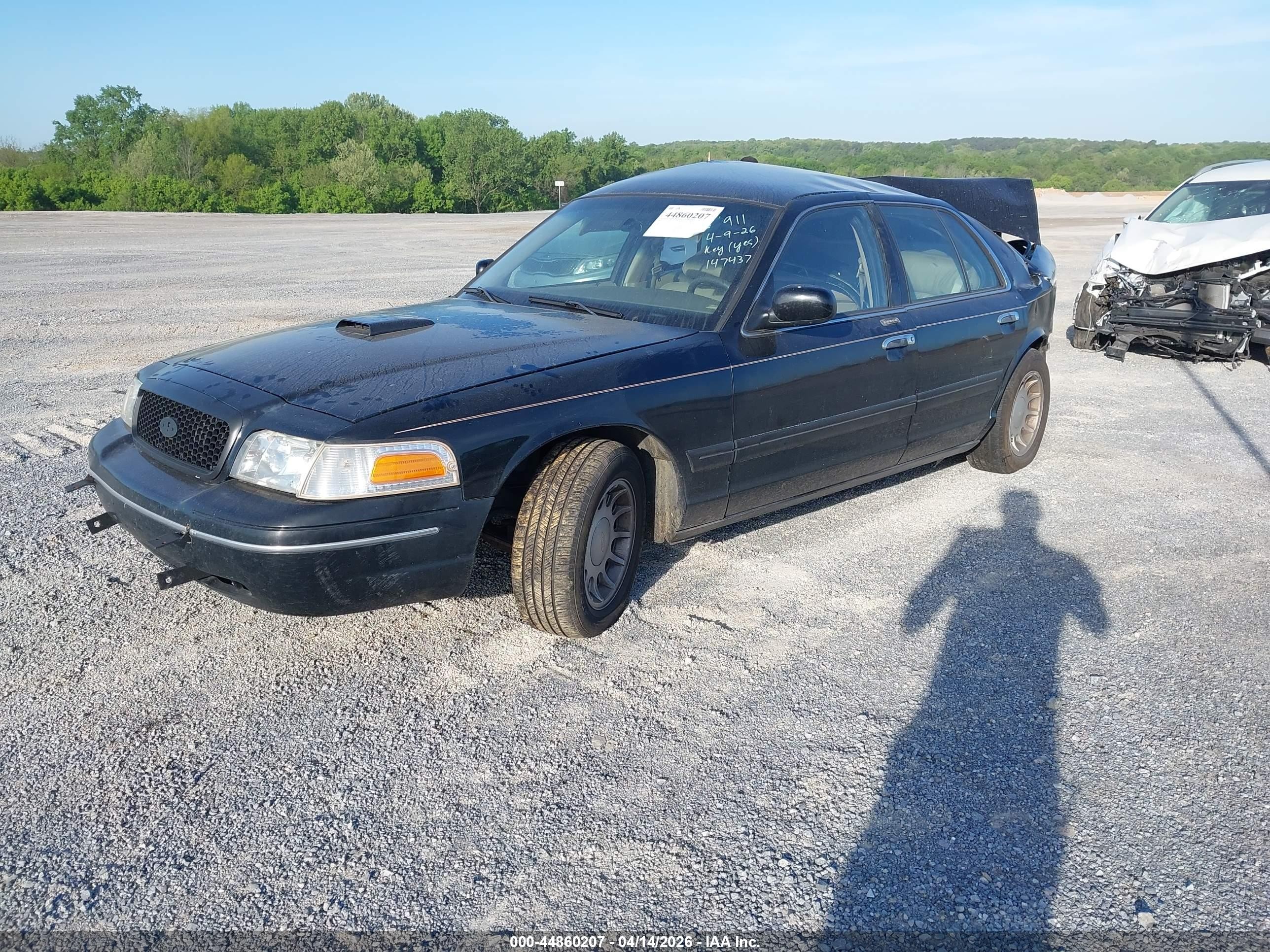 2002 Ford Crown Victoria Lx Black vin: 2FAFP74W52X147437