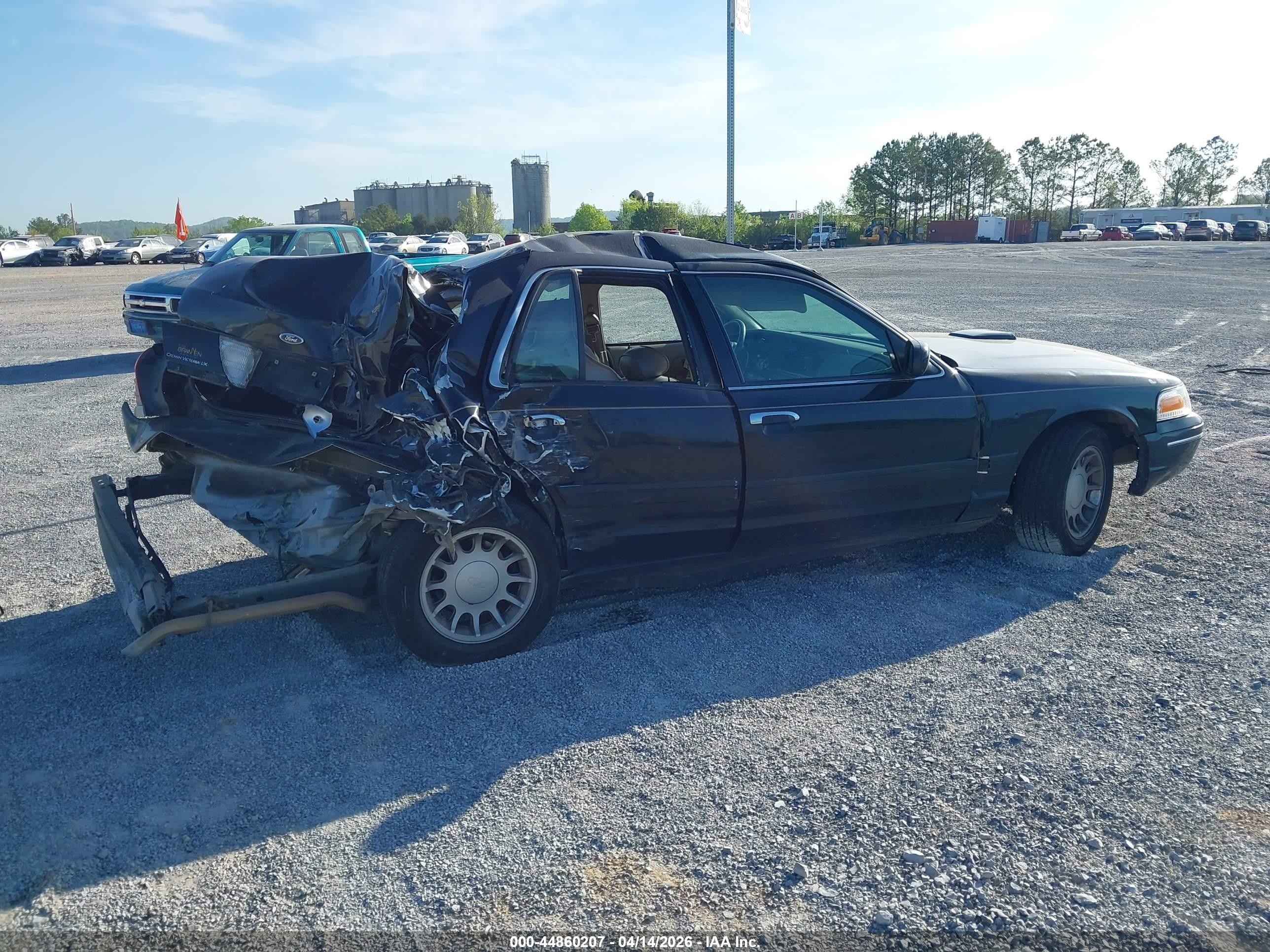 2002 Ford Crown Victoria Lx Black vin: 2FAFP74W52X147437