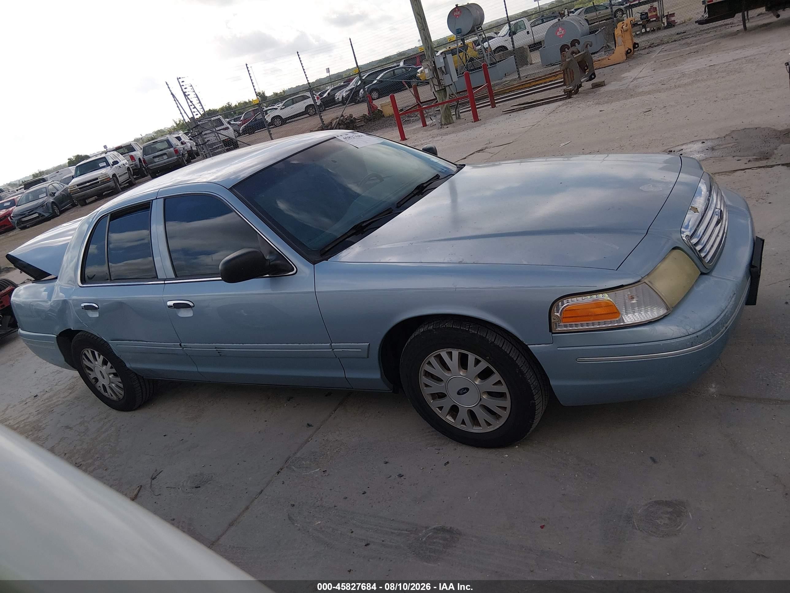 2004 Ford Crown Victoria Lx Blue vin: 2FAFP74W54X125067