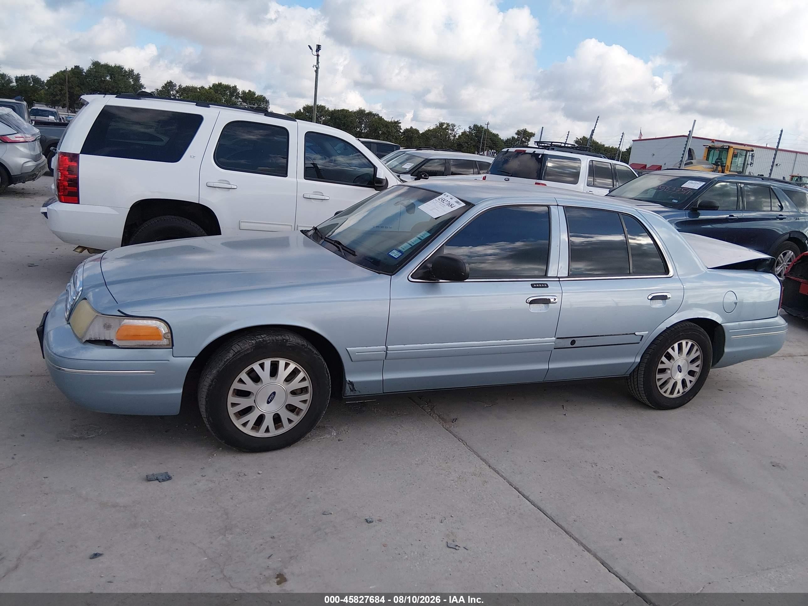 2004 Ford Crown Victoria Lx Blue vin: 2FAFP74W54X125067