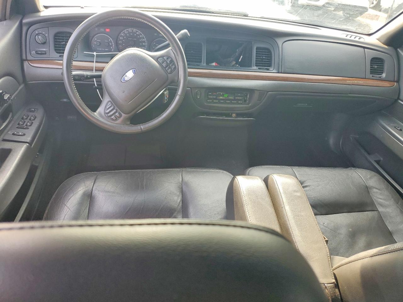 2004 Ford Crown Victoria Lx Silver vin: 2FAFP74W54X125571