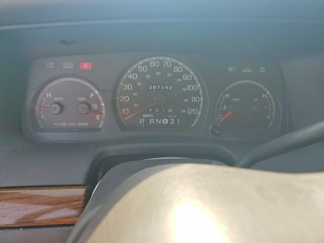 2004 Ford Crown Victoria Lx Silver vin: 2FAFP74W54X125571