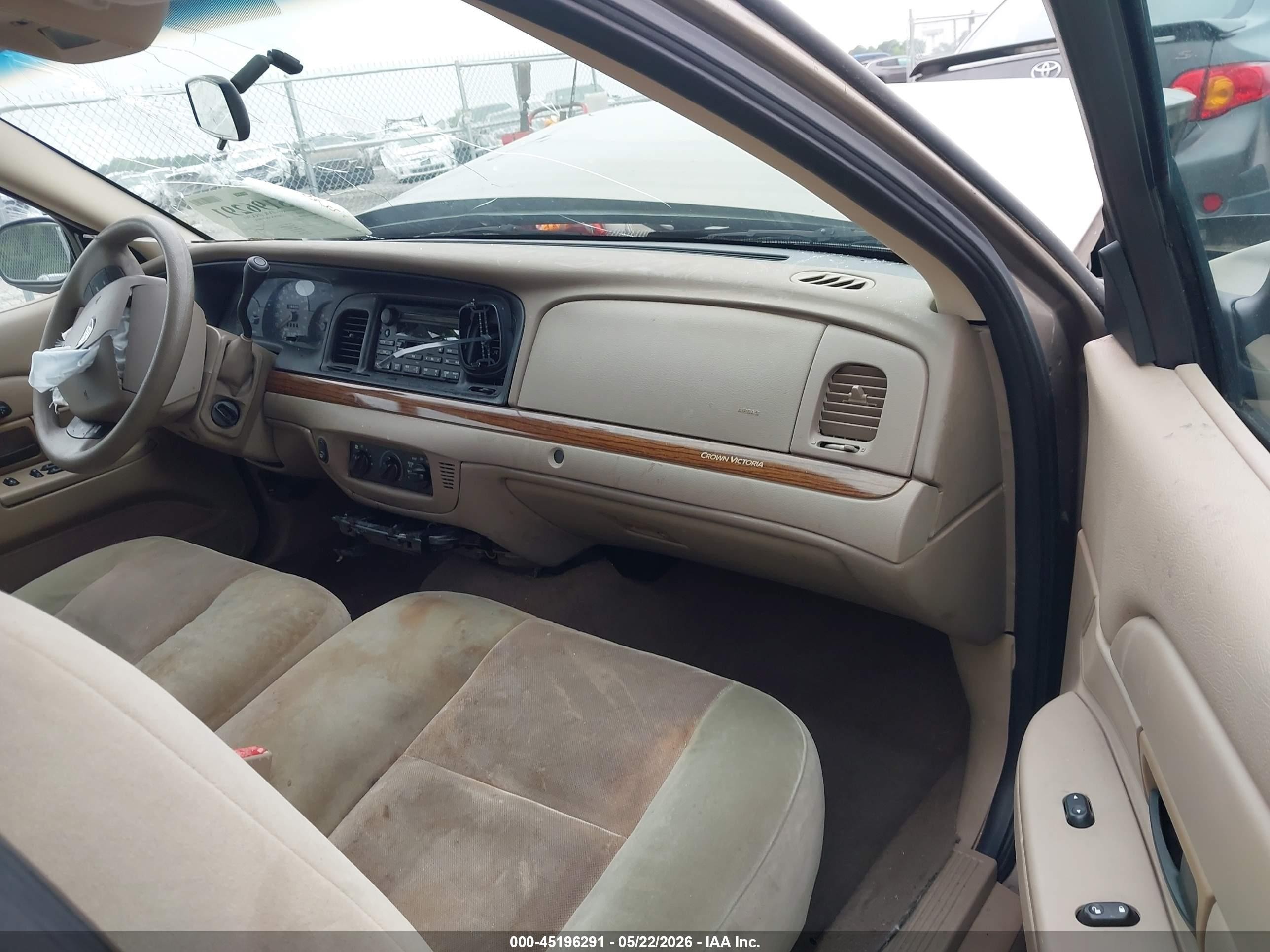 2005 Ford Crown Victoria Lx/lx Sport Gold vin: 2FAFP74W55X101868