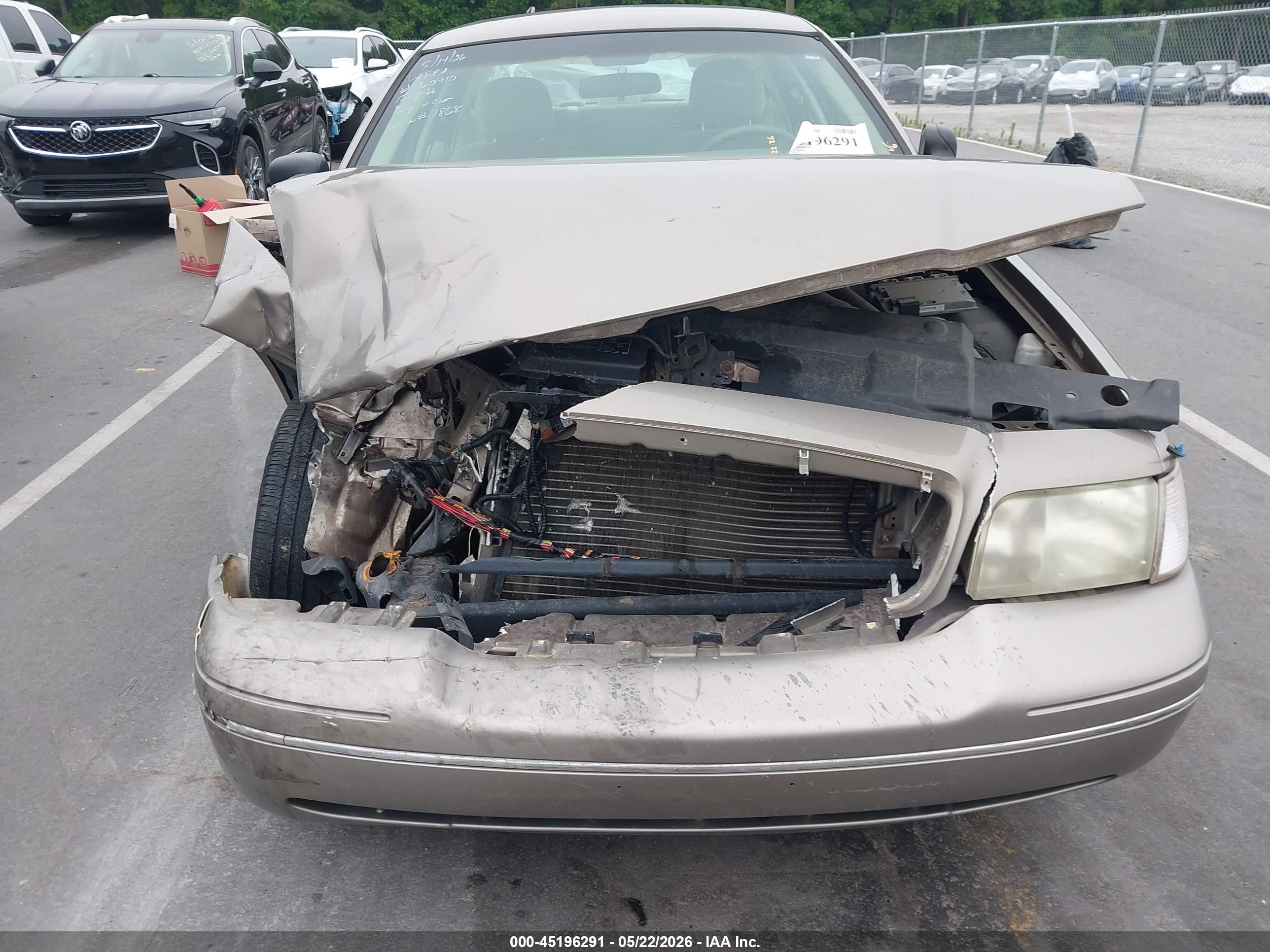 2005 Ford Crown Victoria Lx/lx Sport Gold vin: 2FAFP74W55X101868