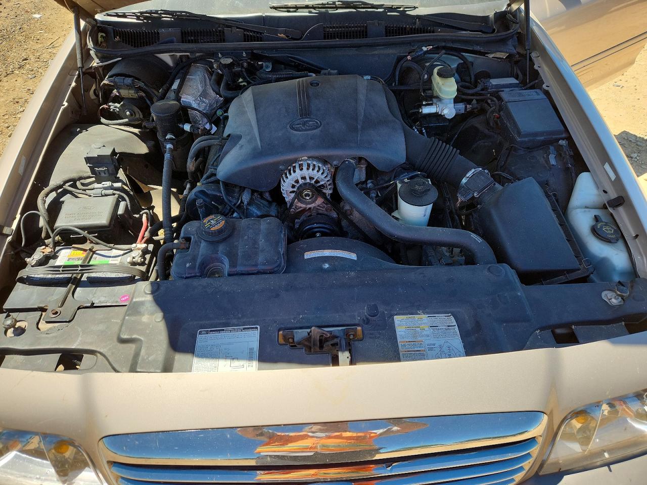 1998 Ford Crown Victoria Lx Gold vin: 2FAFP74W5WX179374