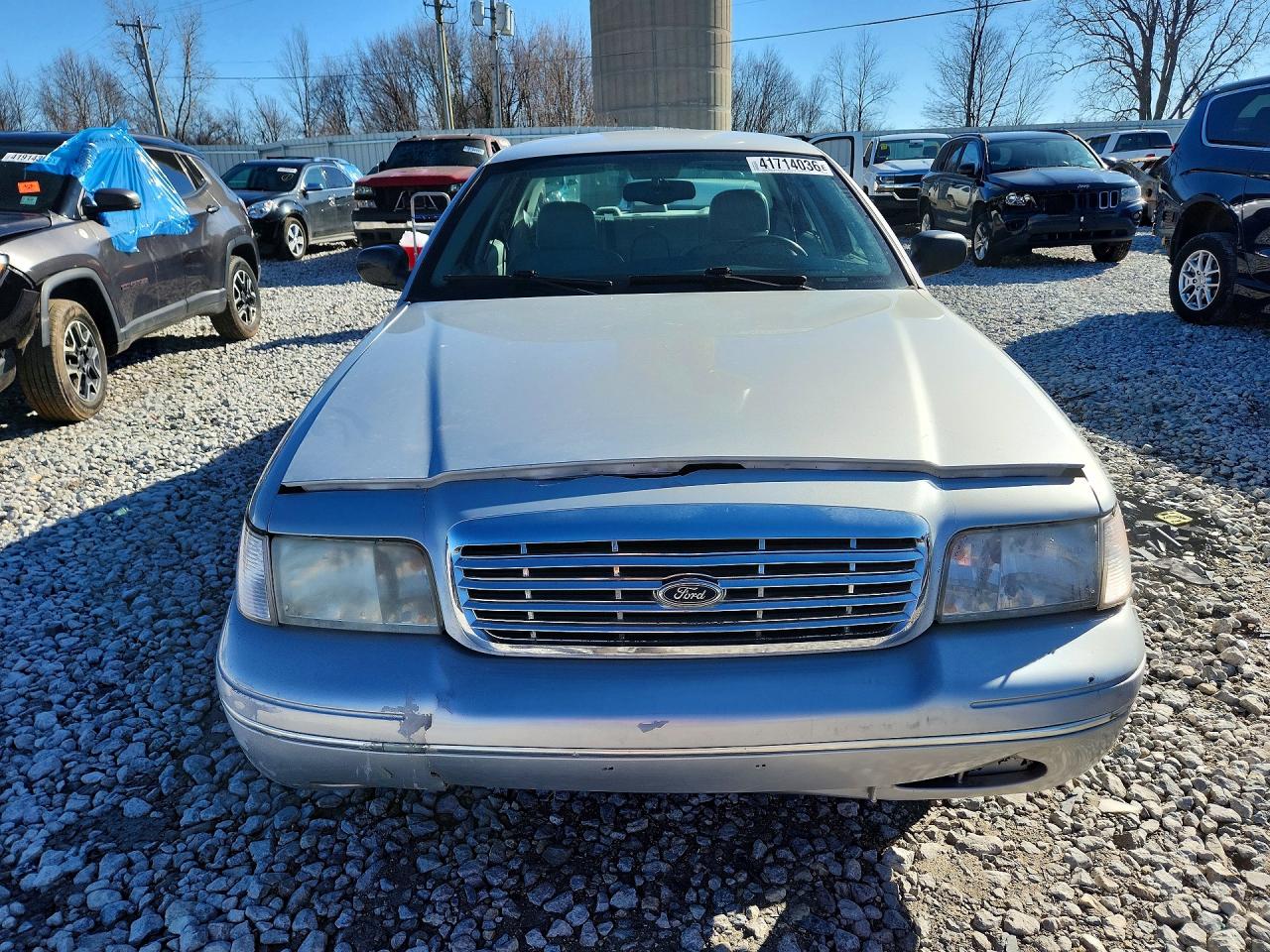 2003 Ford Crown Victoria Lx Silver vin: 2FAFP74W63X191433