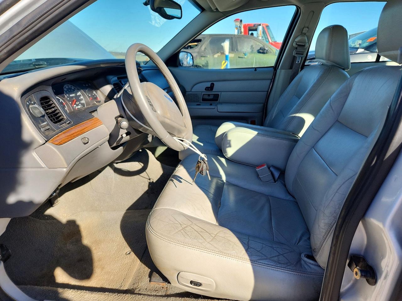 2003 Ford Crown Victoria Lx Silver vin: 2FAFP74W63X191433