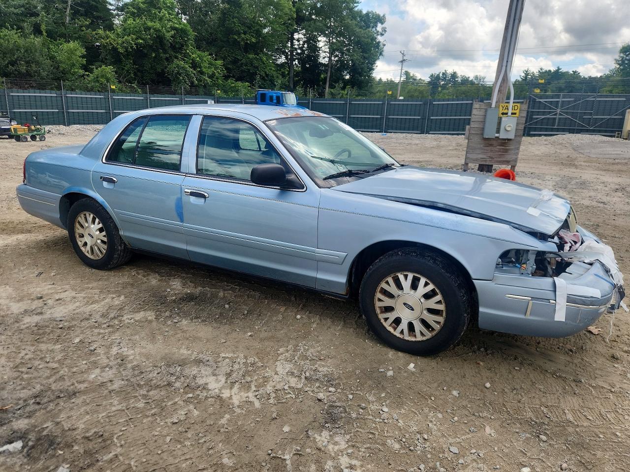 2004 Ford Crown Victoria Lx Синий vin: 2FAFP74W64X126003