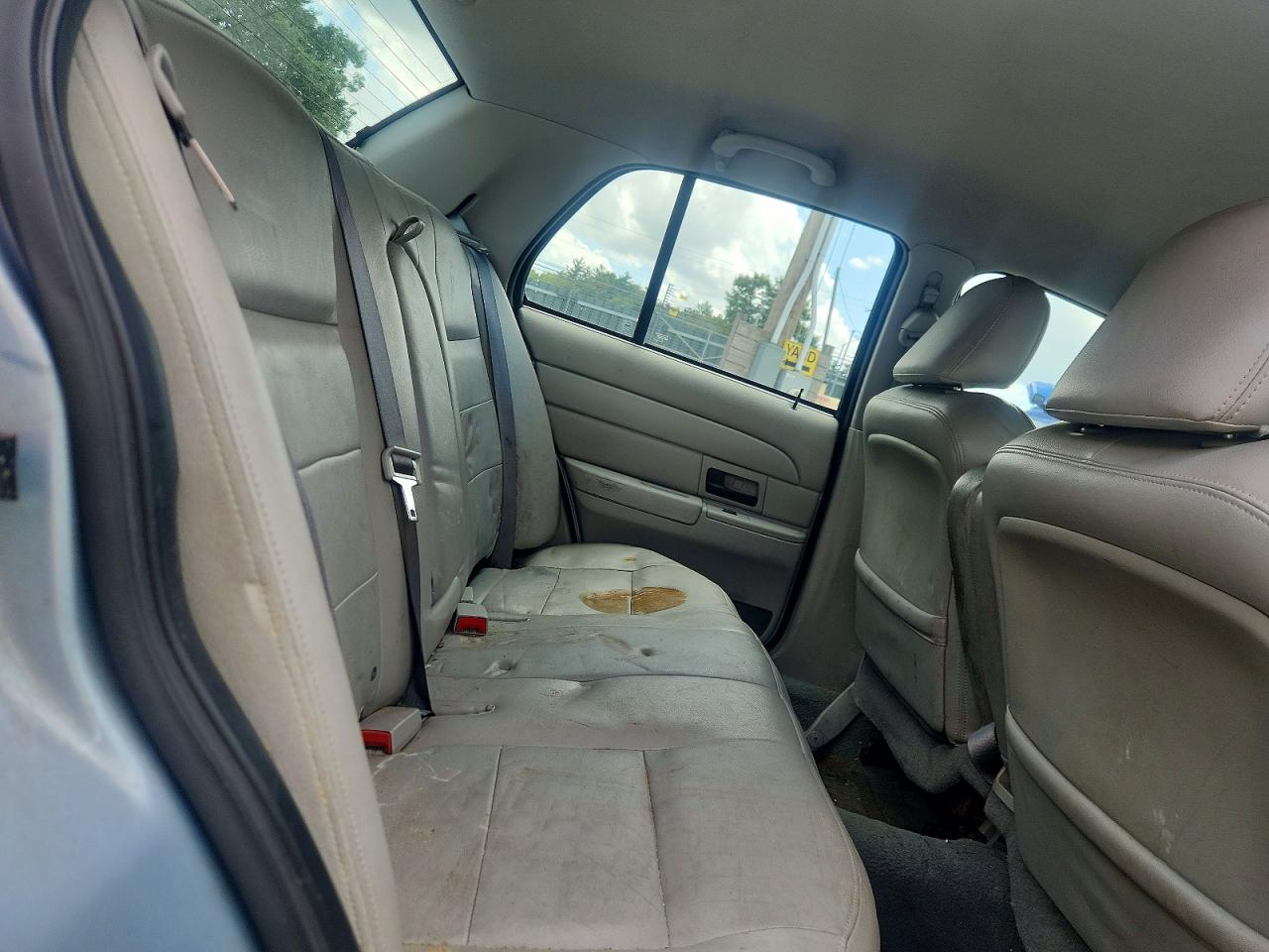 2004 Ford Crown Victoria Lx Синий vin: 2FAFP74W64X126003
