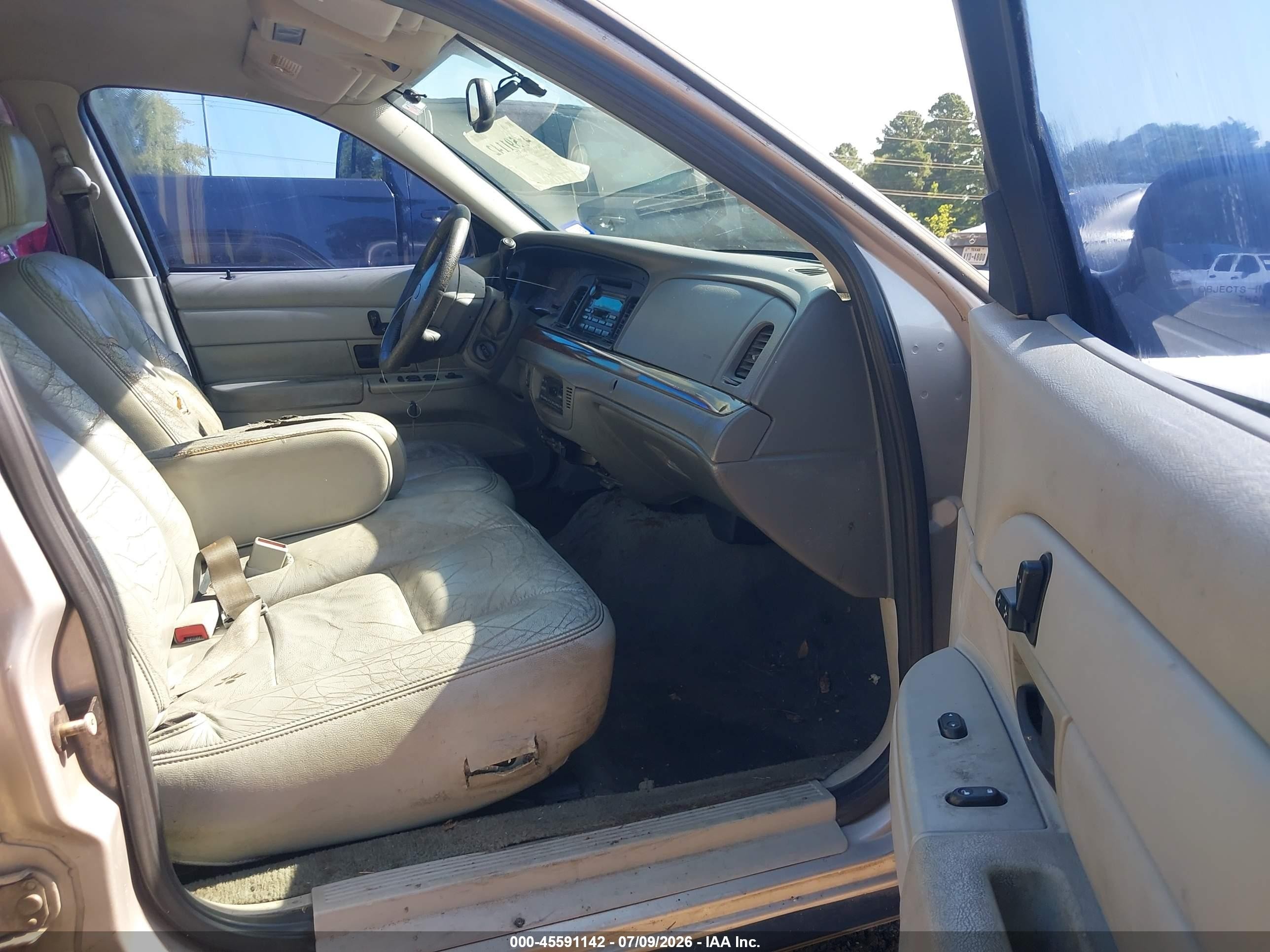 2005 Ford Crown Victoria Lx/lx Sport Серебряный vin: 2FAFP74W65X118176