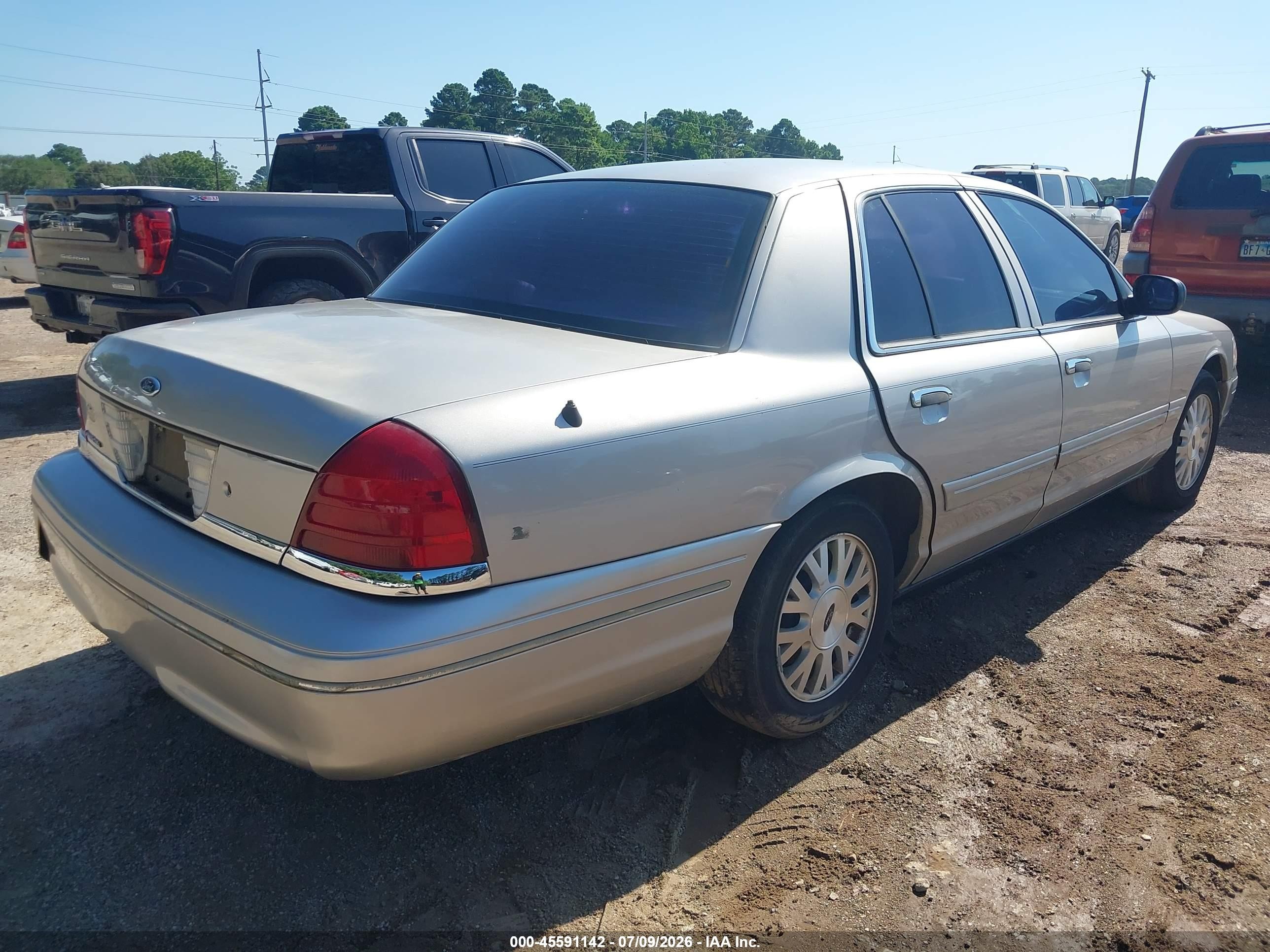 2005 Ford Crown Victoria Lx/lx Sport Серебряный vin: 2FAFP74W65X118176