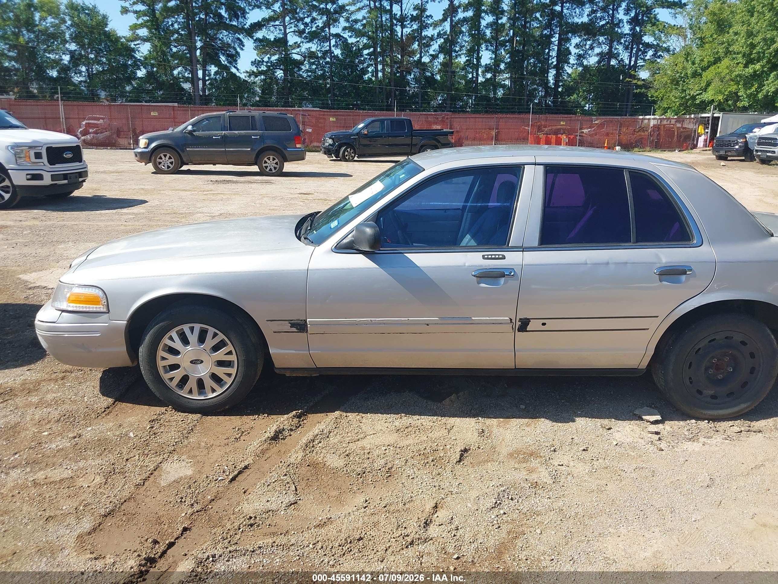 2005 Ford Crown Victoria Lx/lx Sport Серебряный vin: 2FAFP74W65X118176